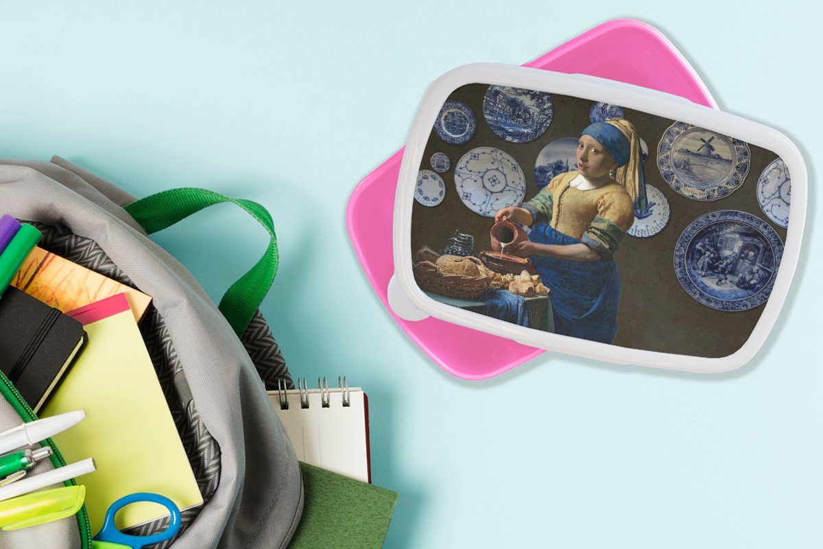 MuchoWow Lunchbox Snackbox, rosa Delfter Brotdose Brotbox (2-tlg), - Blau, Mädchen mit Kunststoff, Erwachsene, Kinder, Mädchen, Kunststoff für Perlenohrring - Milchmädchen