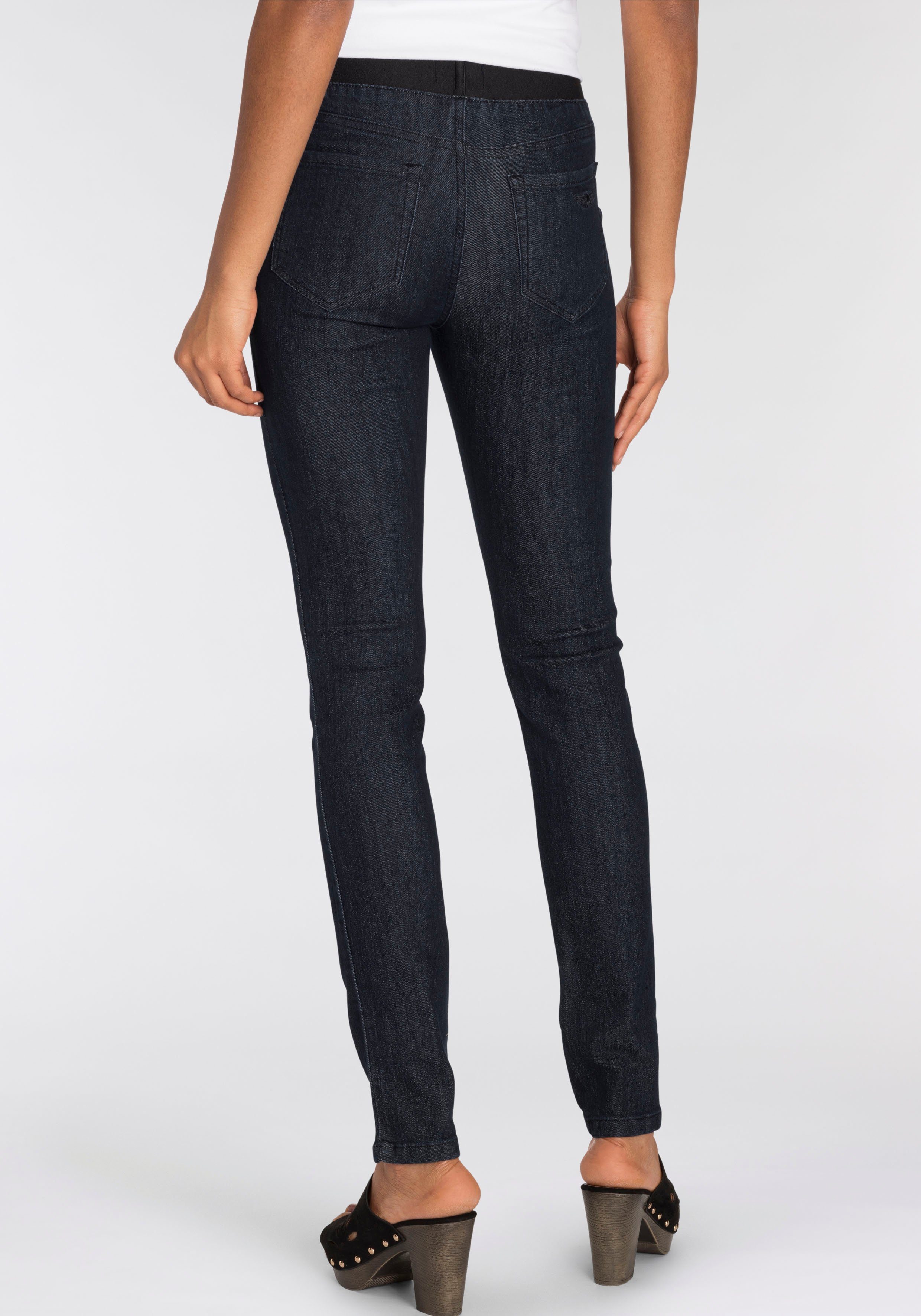 Arizona Skinny-fit-Jeans extra-enger Schnitt, komfortable Leibhöhe, Used-Look-Waschung – Bild 2 von 5