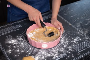 Sallys Teigroller - Backform- und Pizzateigroller, mit ergonomischem Griff