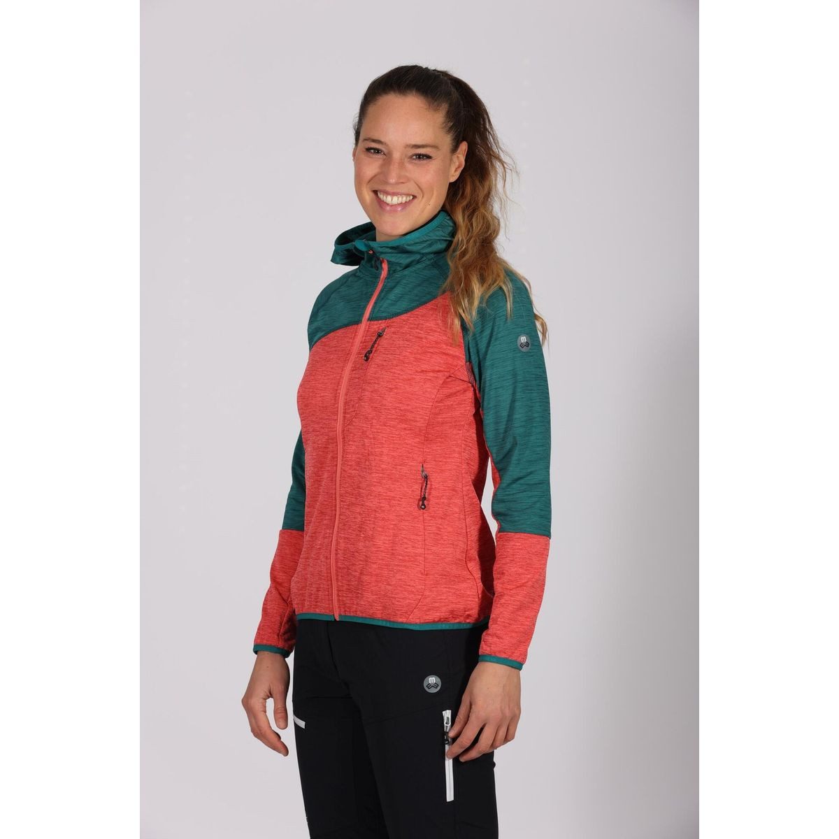 Maul Sport® Fleecejacke Riedlerspitz II - Megastr.Fleeceja m. Kap. Sportliche Damen-Fleecejacke mit Kapuze, schnelltrocknend