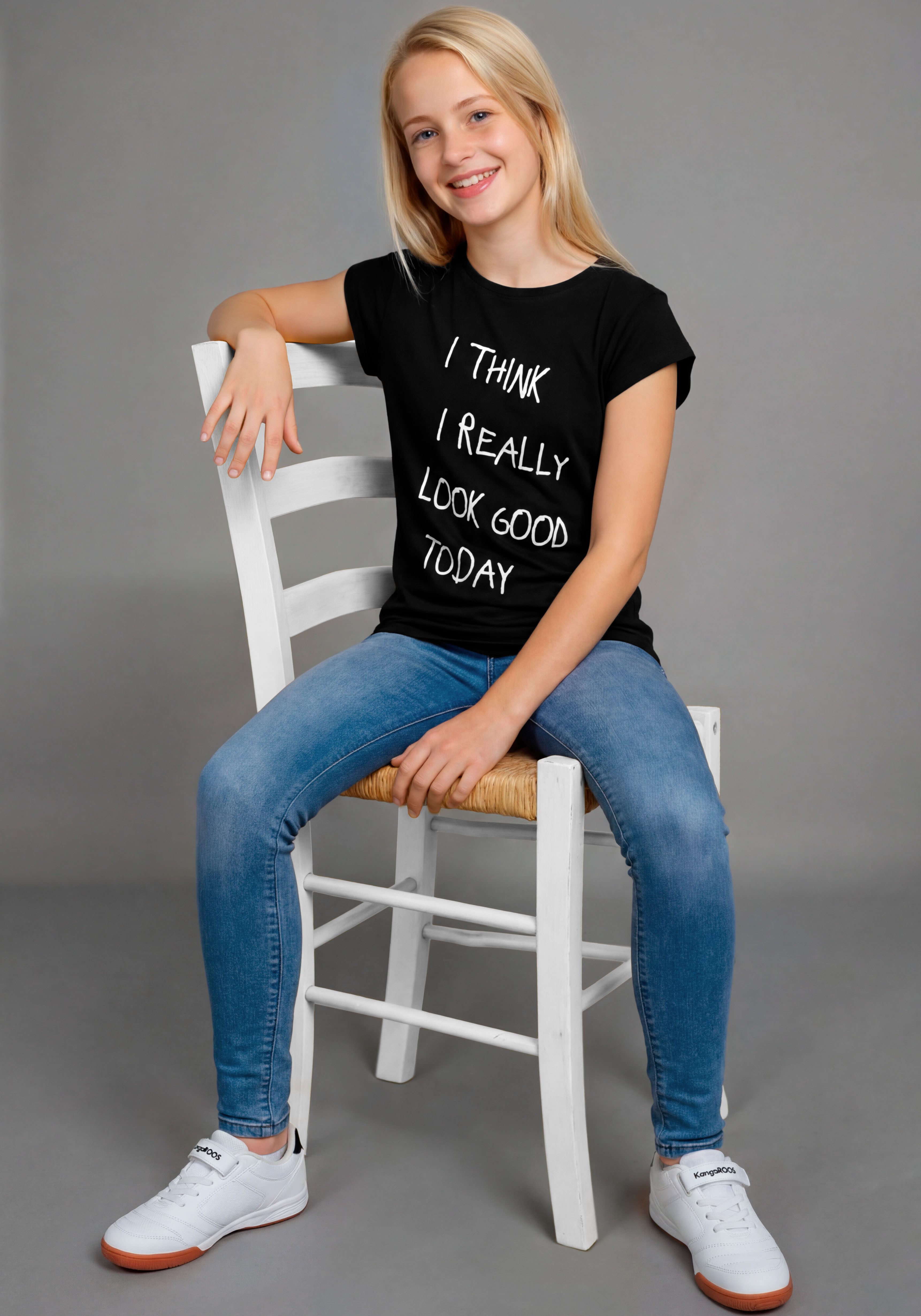 KIDSWORLD T-Shirt Lässiger Spruch: I THINK I LOOK REALLY GOOD TODAY für Mädchen, Kurzarm, Rundhalsausschnitt, mit Statement-Sprüchen – Bild 4 von 5