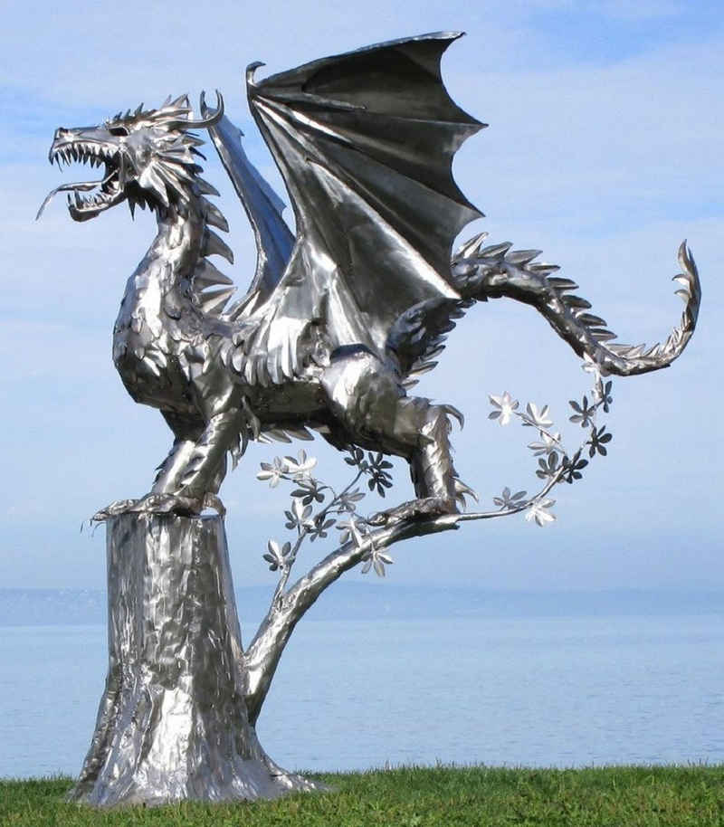 Casa Padrino Skulptur Luxus Gartendeko Skulptur Drache Silber 290 x 235 x H. 295 cm - Riesige Edelstahl Deko Figur - Gartenfigur - Hotel Garten Deko