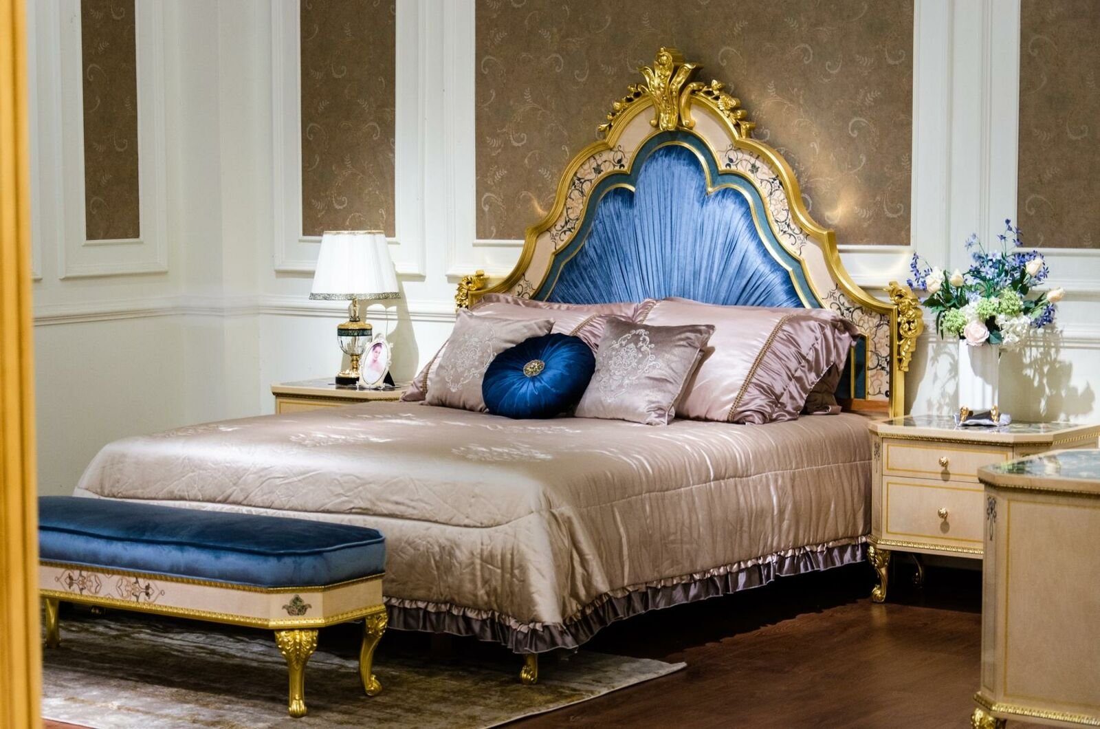 Luxus Designer Bett, Polster JVmoebel Bett Textil Schlafzimmer Betten Klassisch