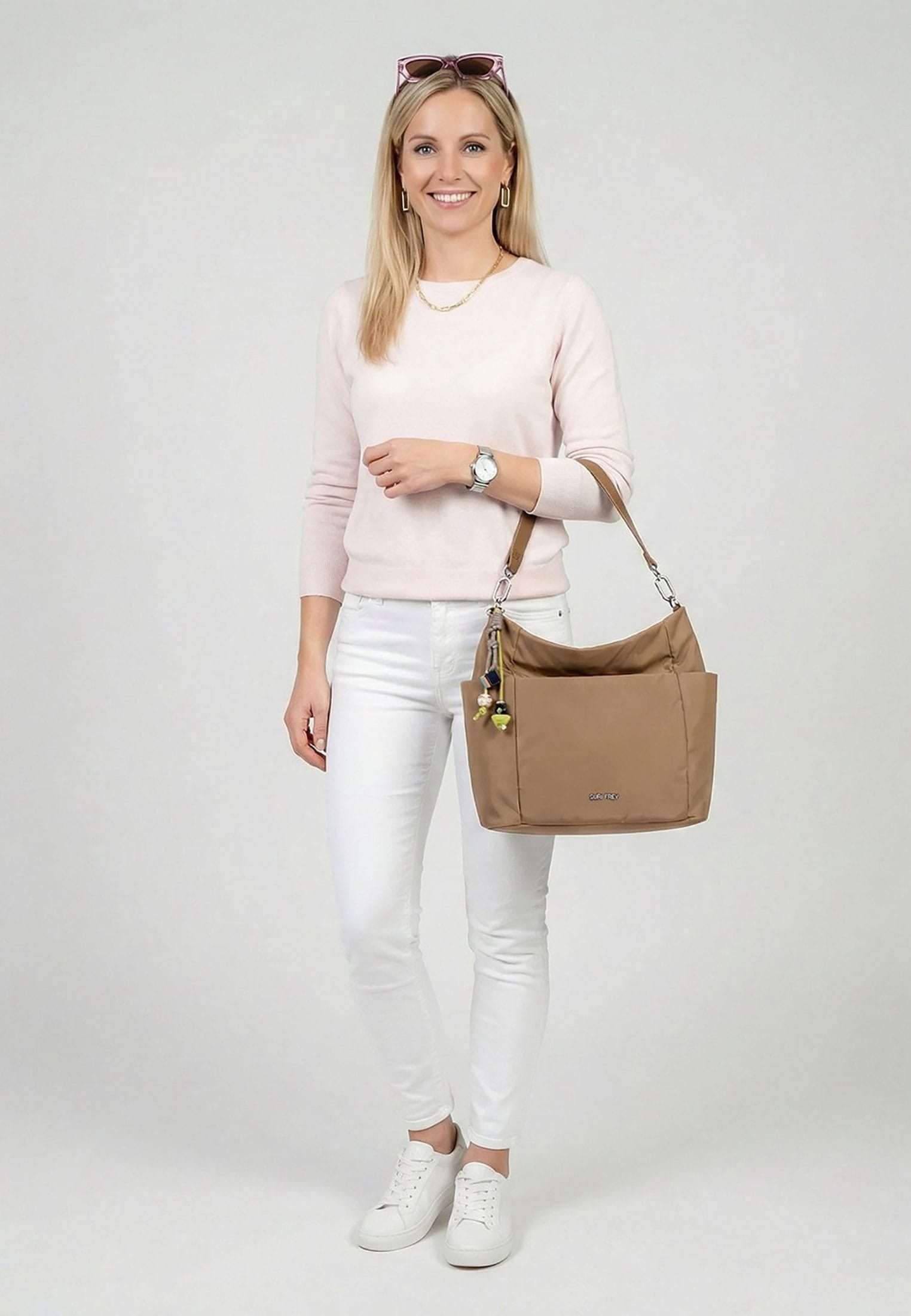 SURI FREY Beuteltasche SFY Sissy, Single Lettering