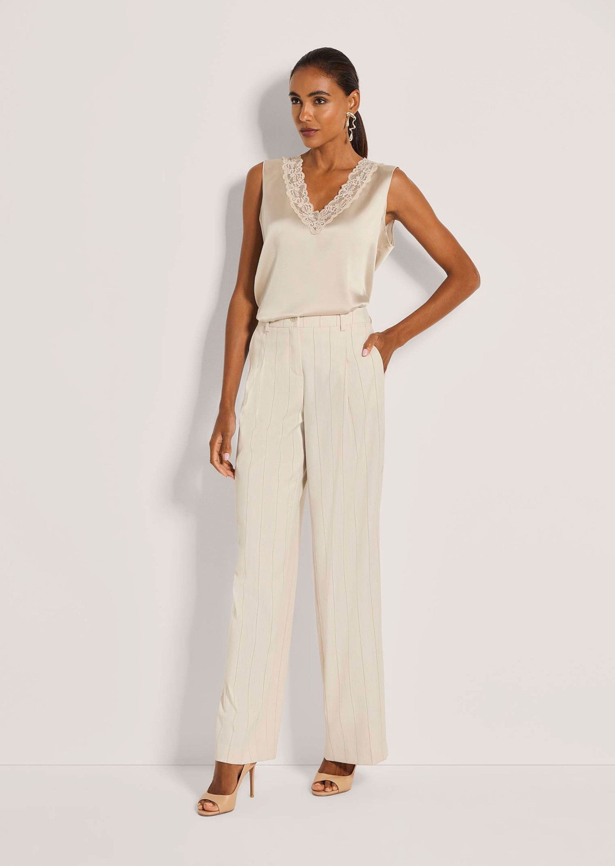 MADELEINE Bundfaltenhose Stoffhose mit Nadelstreifen Sommerhose mit Formbun günstig online kaufen