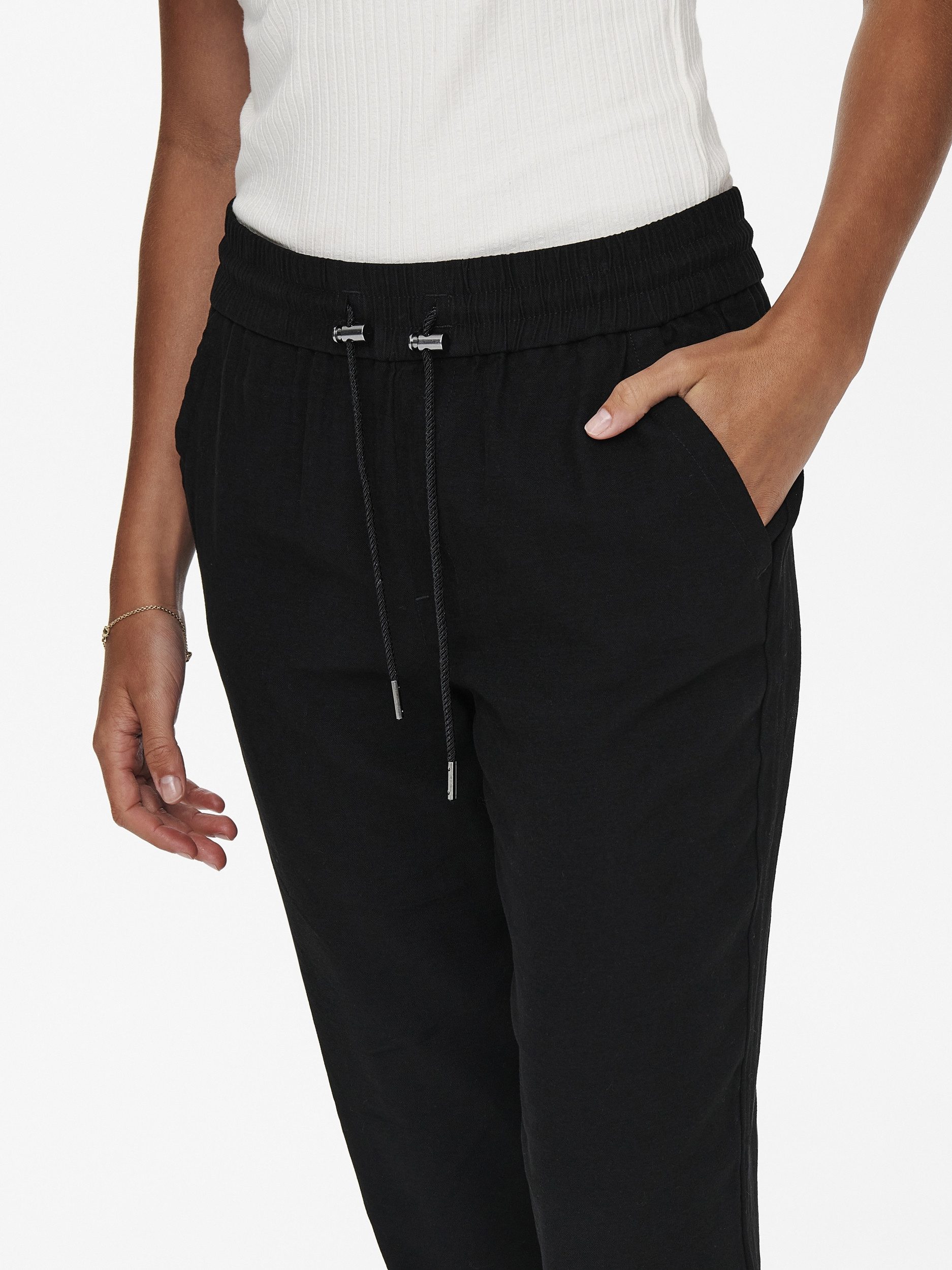 ONLY Chinos ONLKELDA-EMERY MW PULL-UP PANTS PNT Black