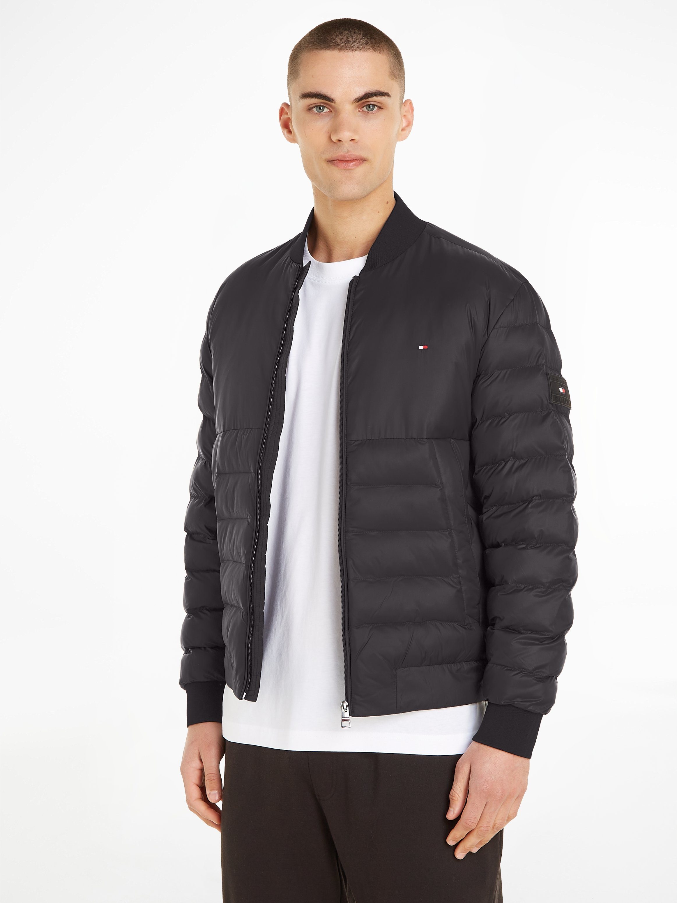 Tommy Hilfiger Bomberjacke PACKABLE RECYCLED QUILT BOMBER mit  unterschiedlichen Steppmustern