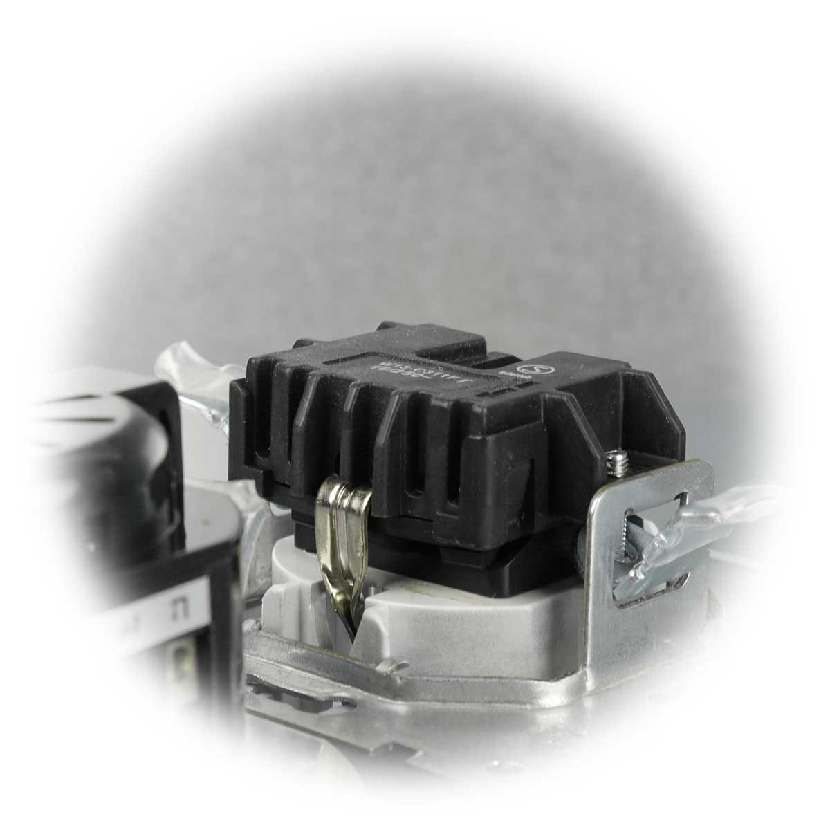 ChiliTec Drehdimmer DELPHI Dimmer mit Schuko-Steckdose silber UP 230V~