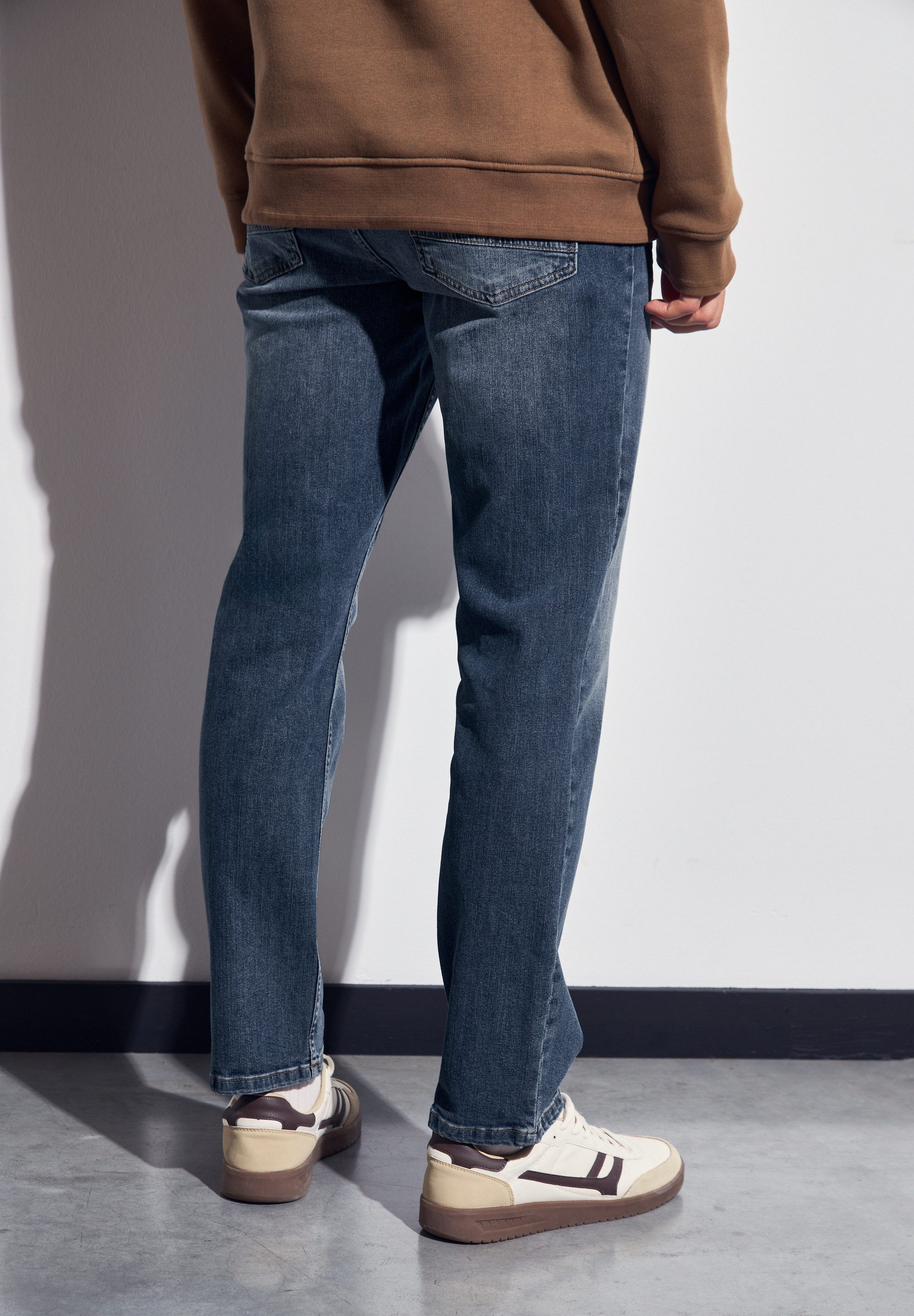 STREET ONE MEN Regular-fit-Jeans aus Baumwolle mit Stretchanteil
