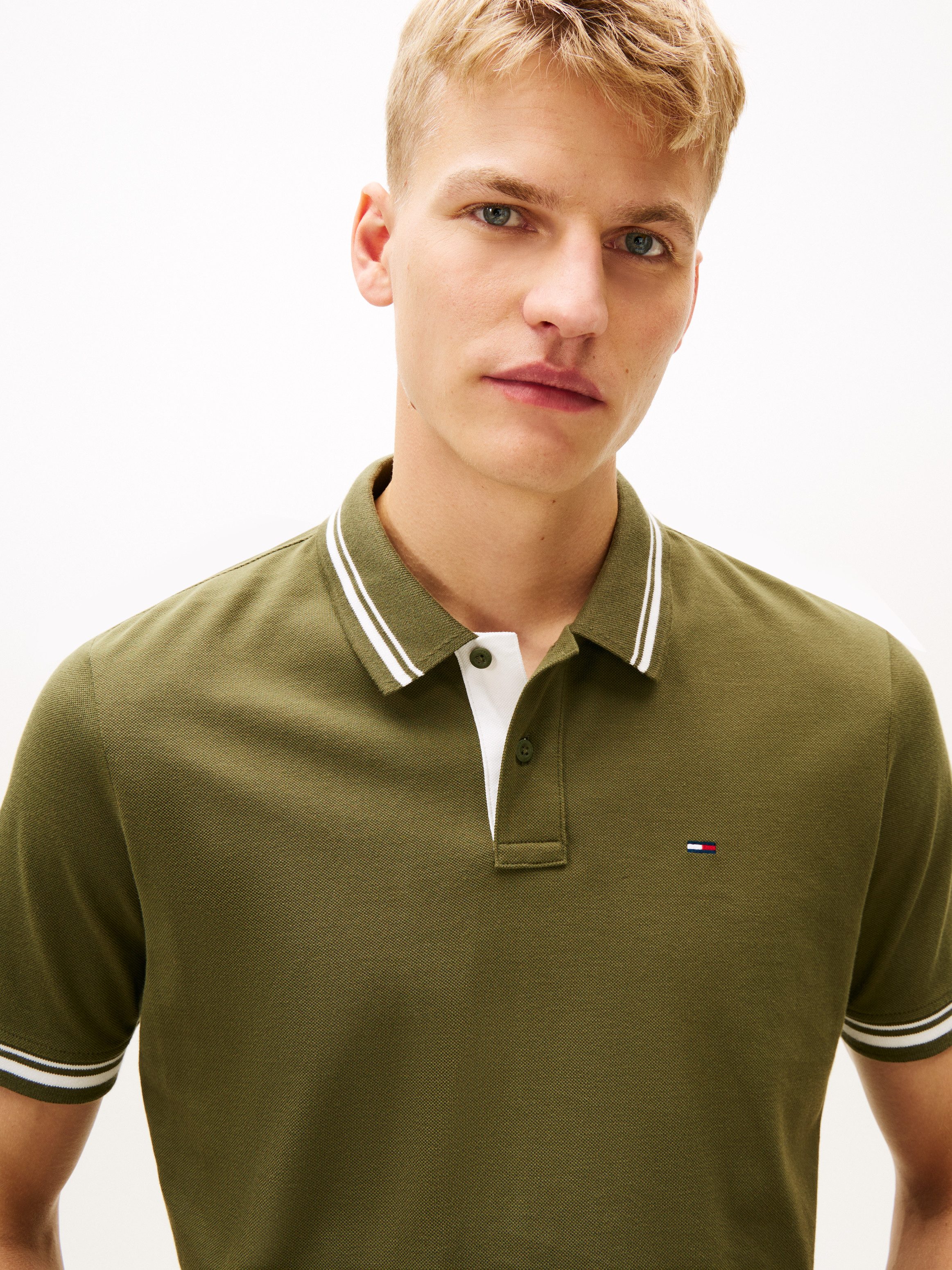 Tommy Jeans Poloshirt TJM REG TIPPED POLO EXT Mit Rundhalsausschnitt günstig online kaufen