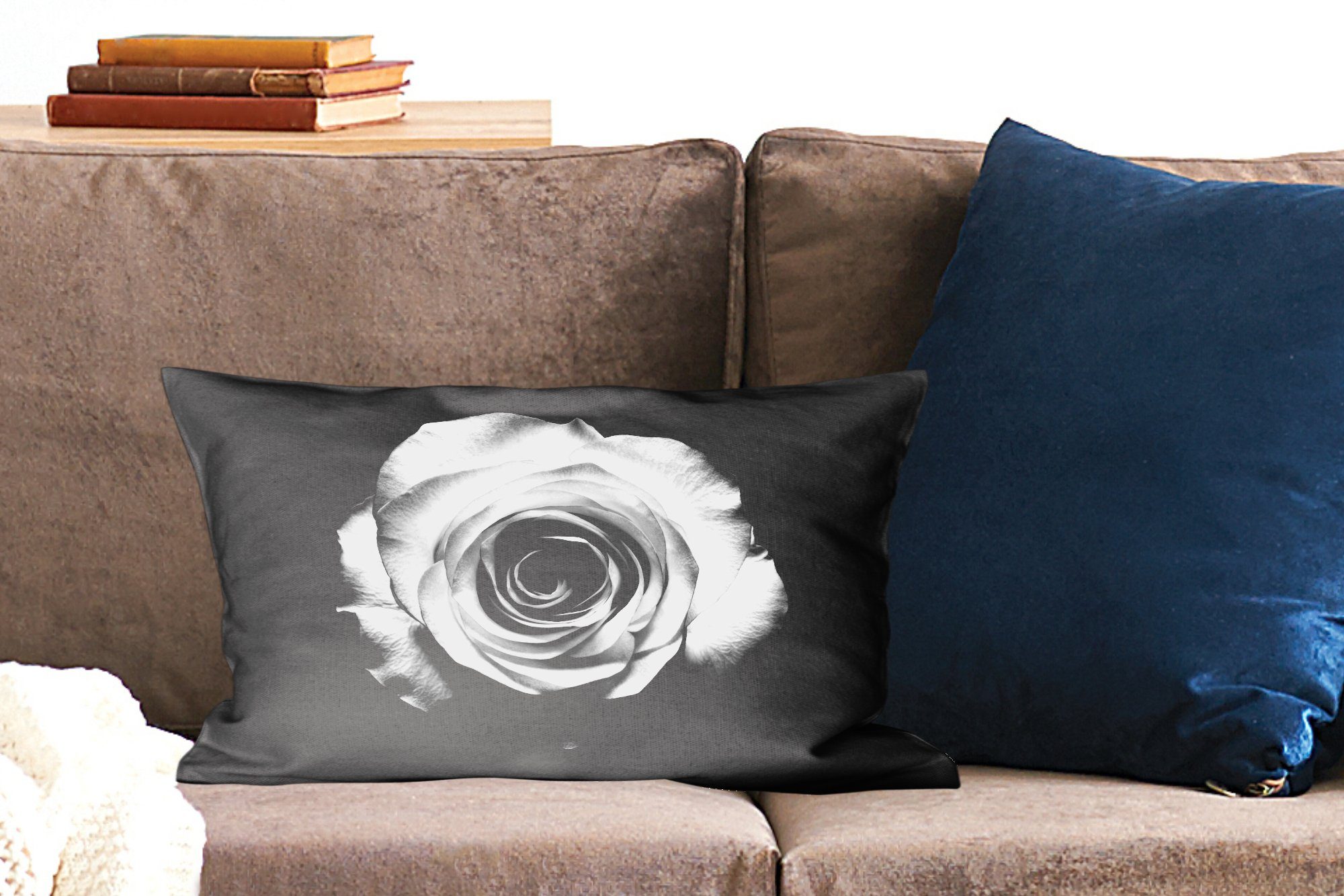 MuchoWow Dekoration, - Dekokissen - Wohzimmer - Schlafzimmer mit Zierkissen, Füllung, Schwarz Weiß, Dekokissen Rose Blume