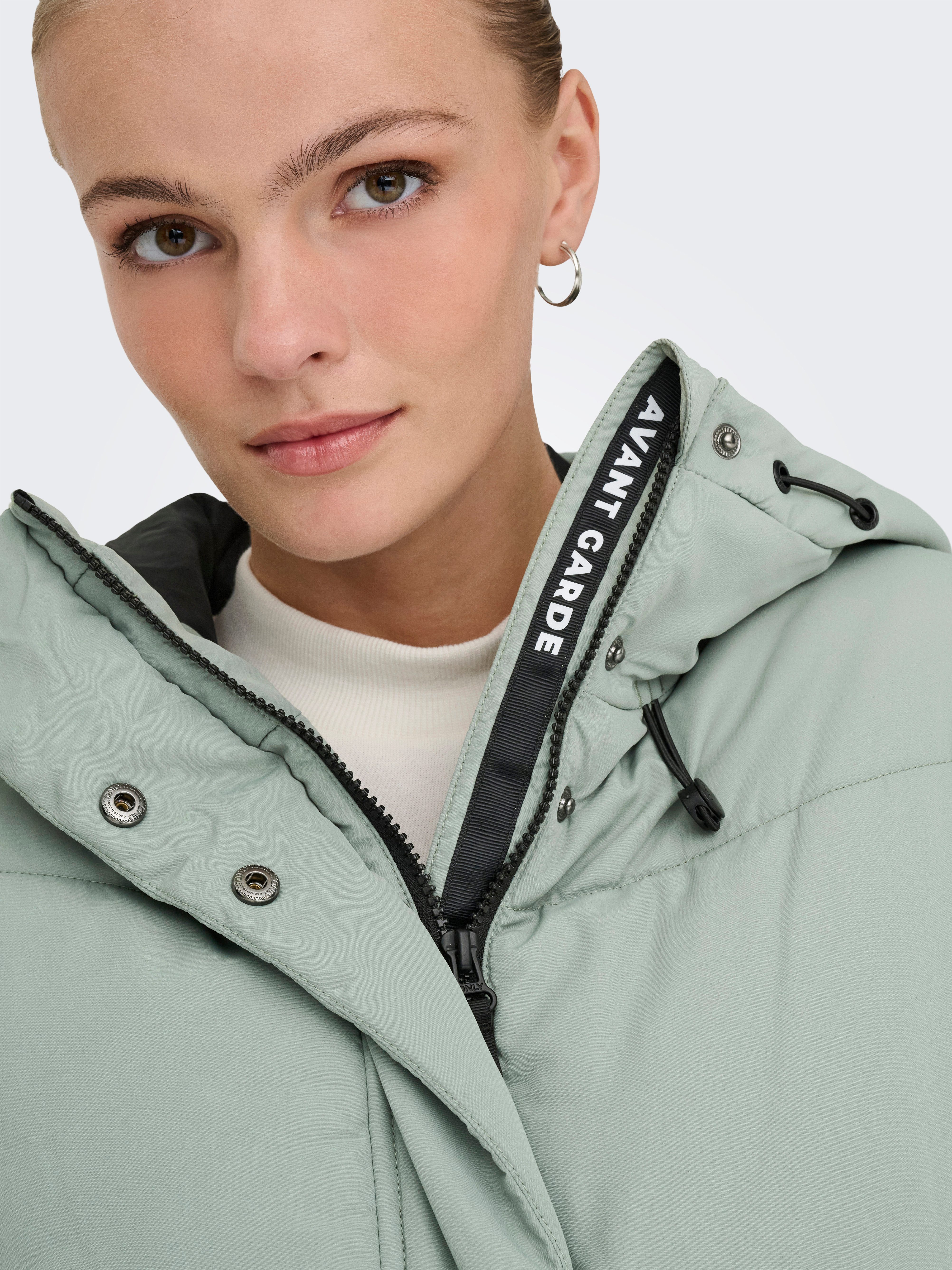 ONLY Steppjacke ONLMAGGI LIFE SHORT PUFFER CC OTW Kunstfaser – Bild 3 von 5