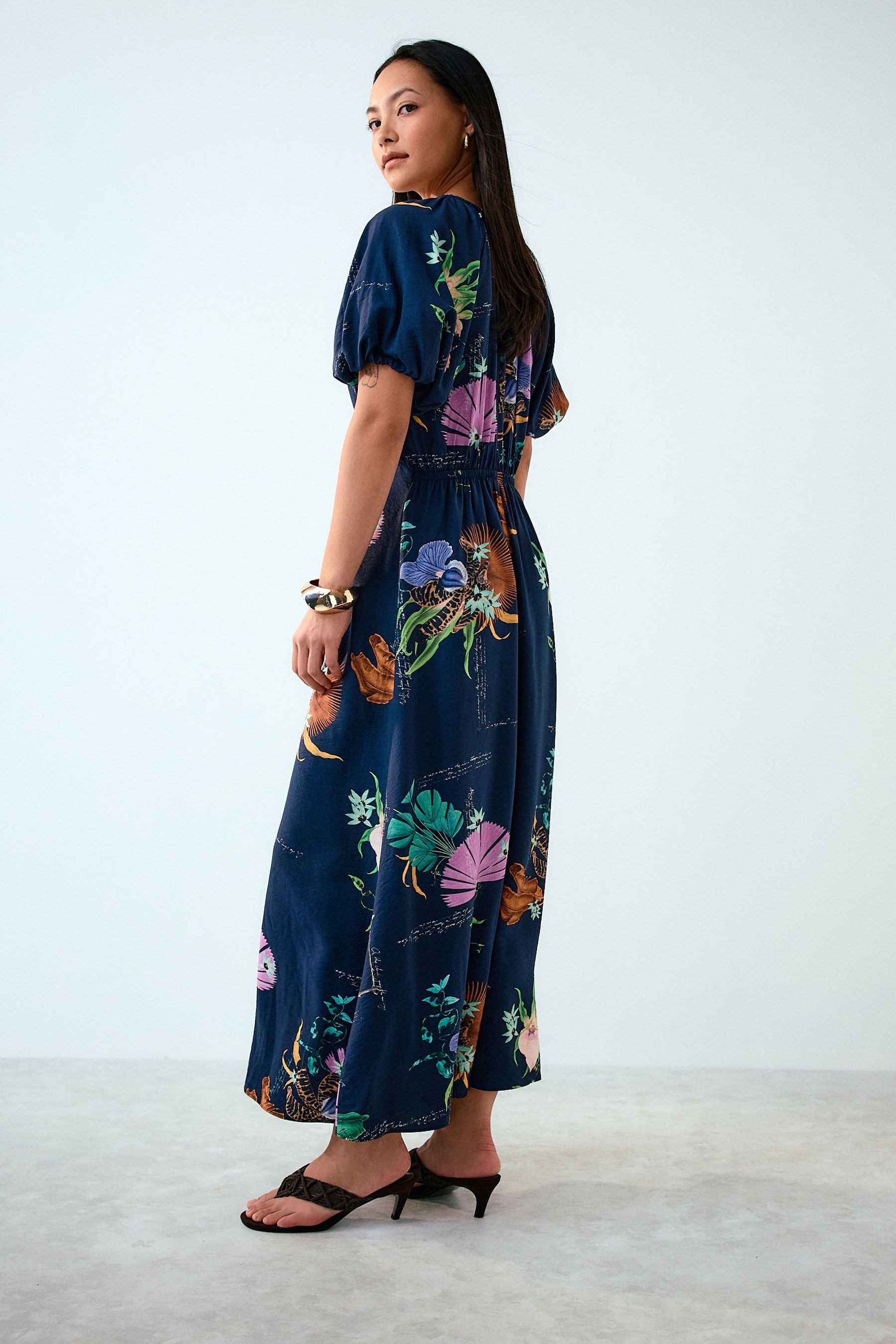 Next Midikleid Midikleid mit Puffärmeln (1-tlg)