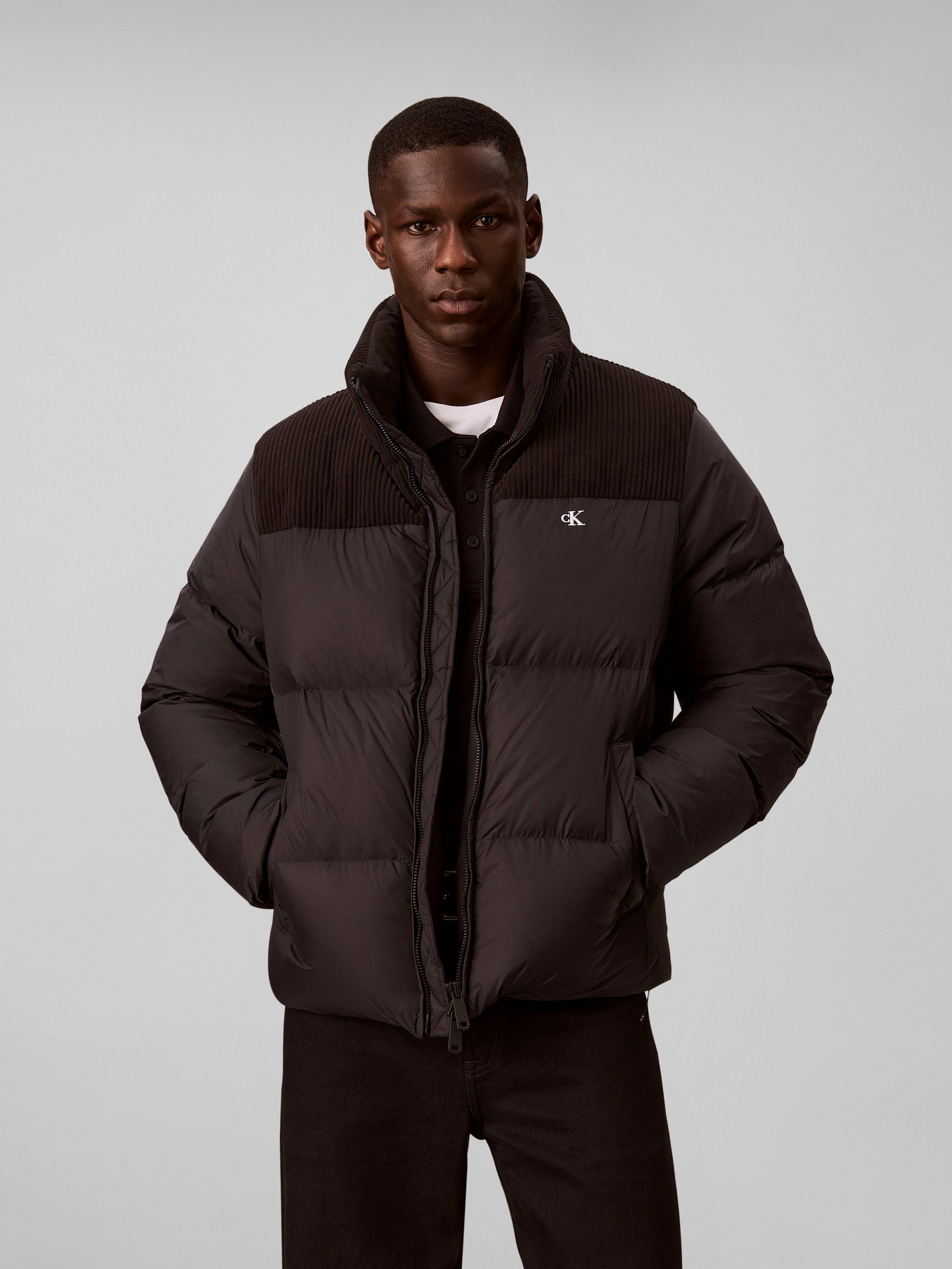 Calvin Klein Steppjacke MIXED MEDIA DOWN PUFFER Regular fit mit Stehkragen