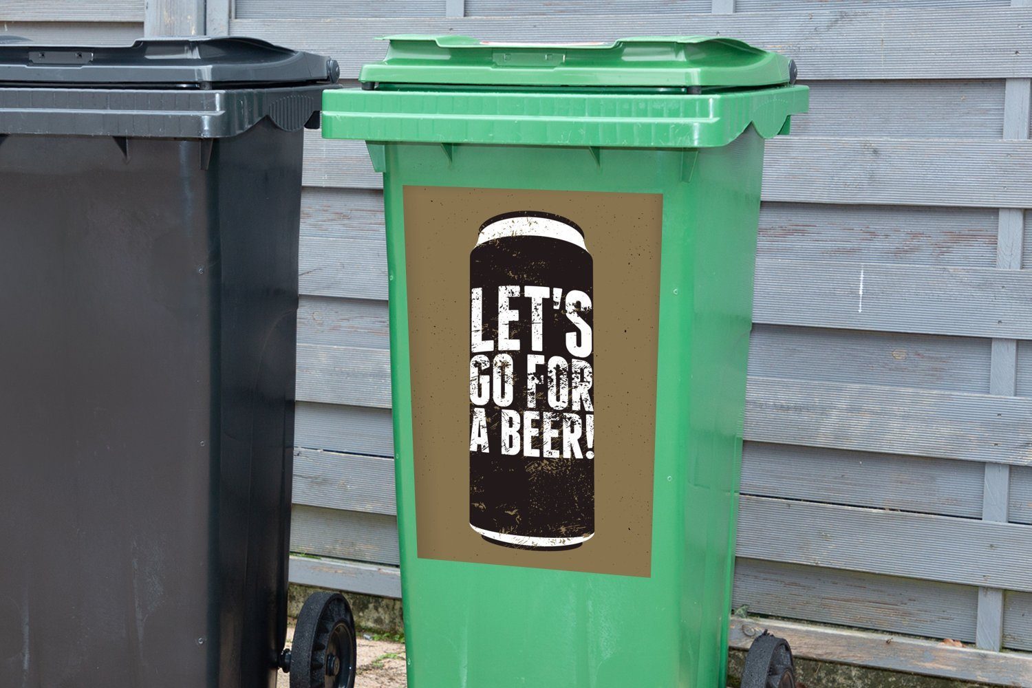 MuchoWow Wandsticker - Bier Mülleimer-aufkleber, - (1 Trinken Vintage - - Mülltonne, Abfalbehälter Container, Sticker, Sprichwörter Dose - Zitate St)