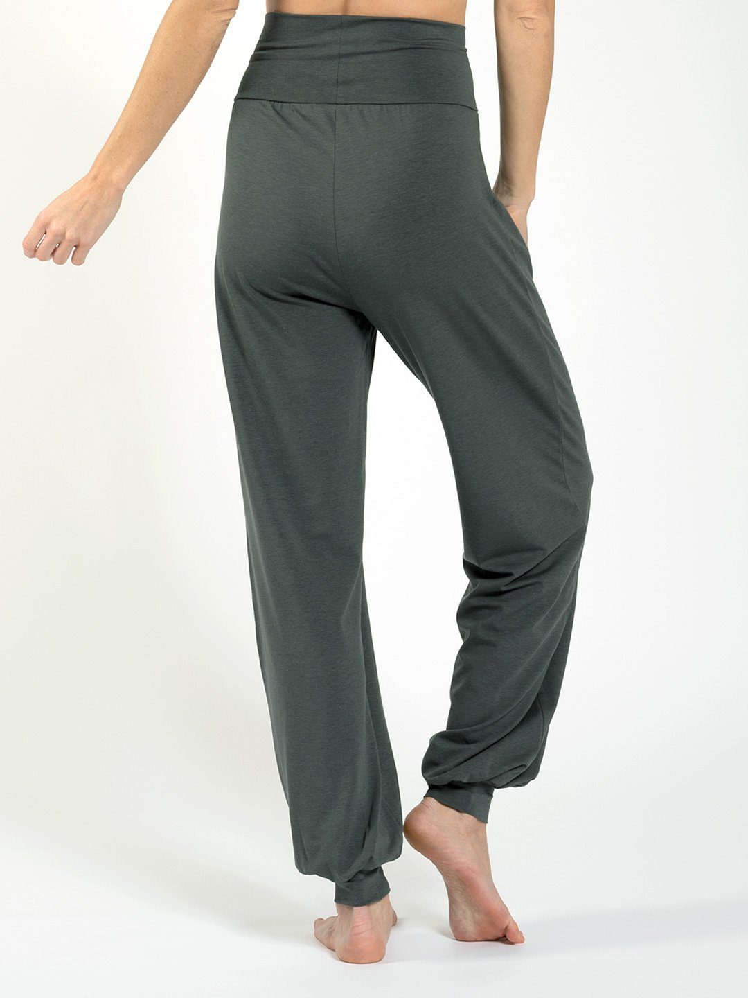 Magadi Yogahose Florence aus weichem Naturmaterial