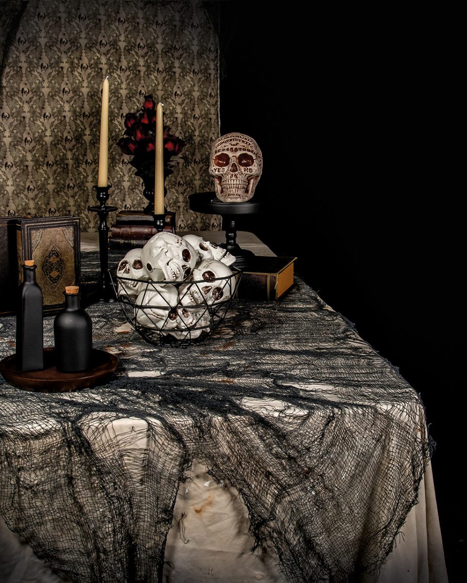 Horror-Shop Dekoobjekt Schwarzer Halloween Deko Stoff im Fetzen-Look 300x