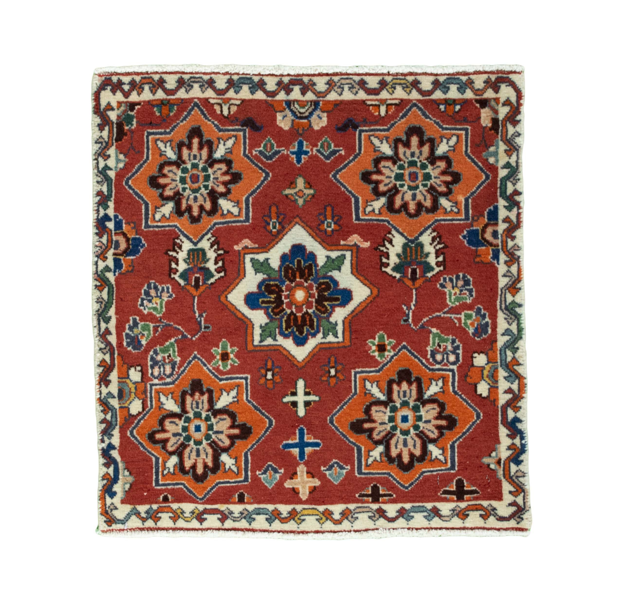 CABBEL Orientteppich 60x57 cm Perser Shiraz Rot Schurwolle Handgeknüpft Nomaden Unikat, quadratisch, Höhe: 8 mm, 100% Schurwolle – weich, pflegeleicht, solide Knüpfdichte