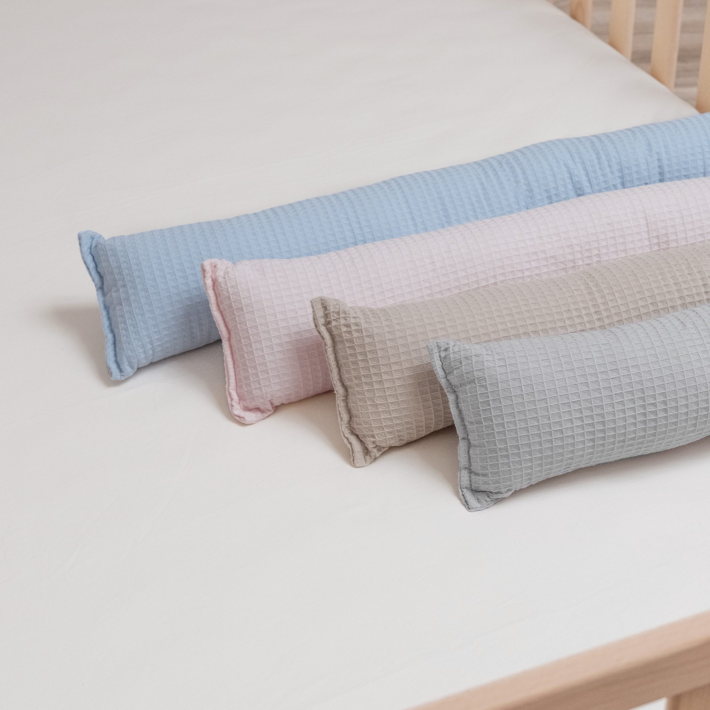 Ehrenkind Nestchenschlange Bettschlange aus 100% Bio-Baumwolle, Schutz und Geborgenheit, (Kuschelschlange, Bettumrandung Babybett), Bettschlange Baby