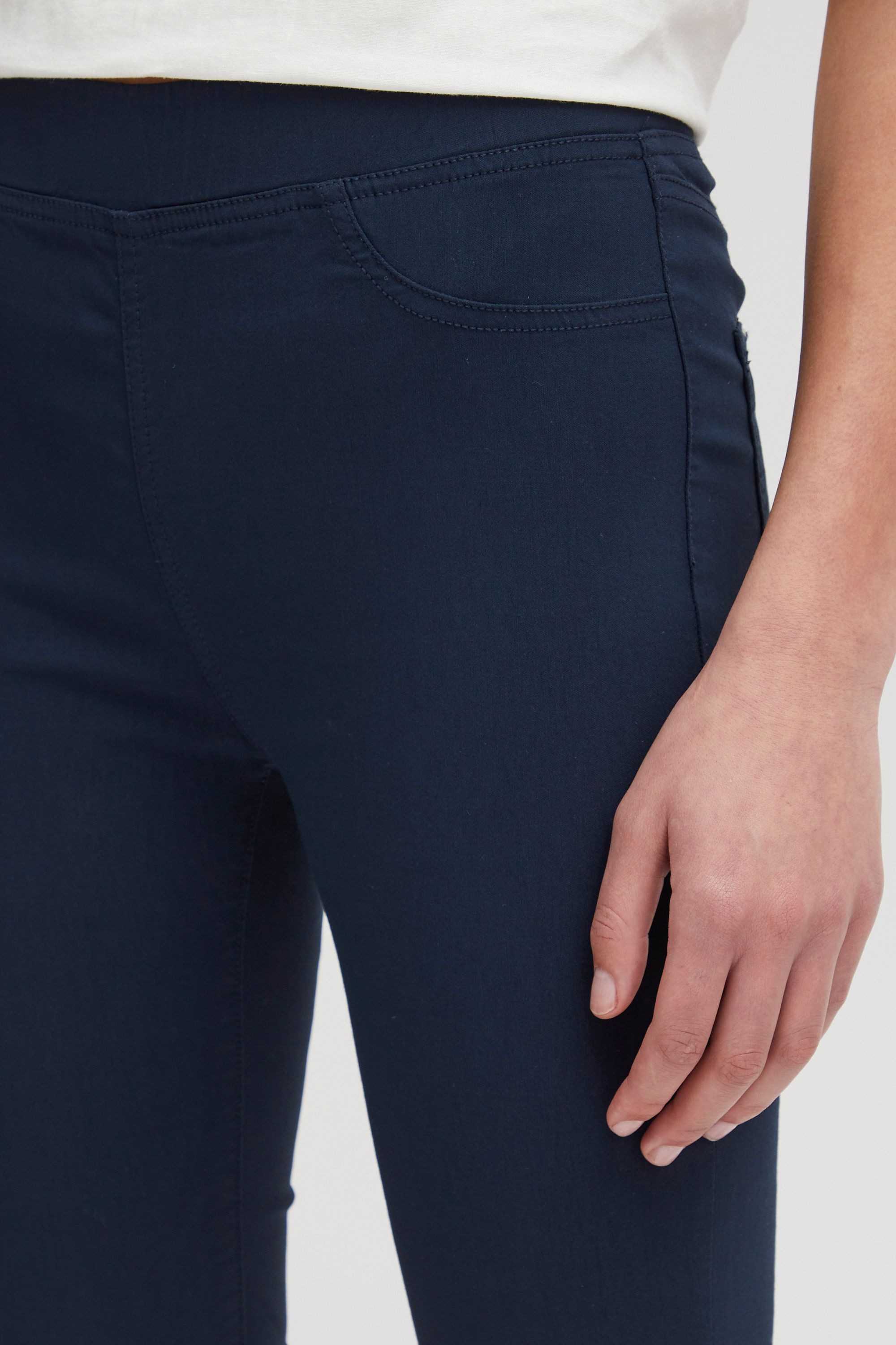 OXMO Shorts OXDitrine Modische Short