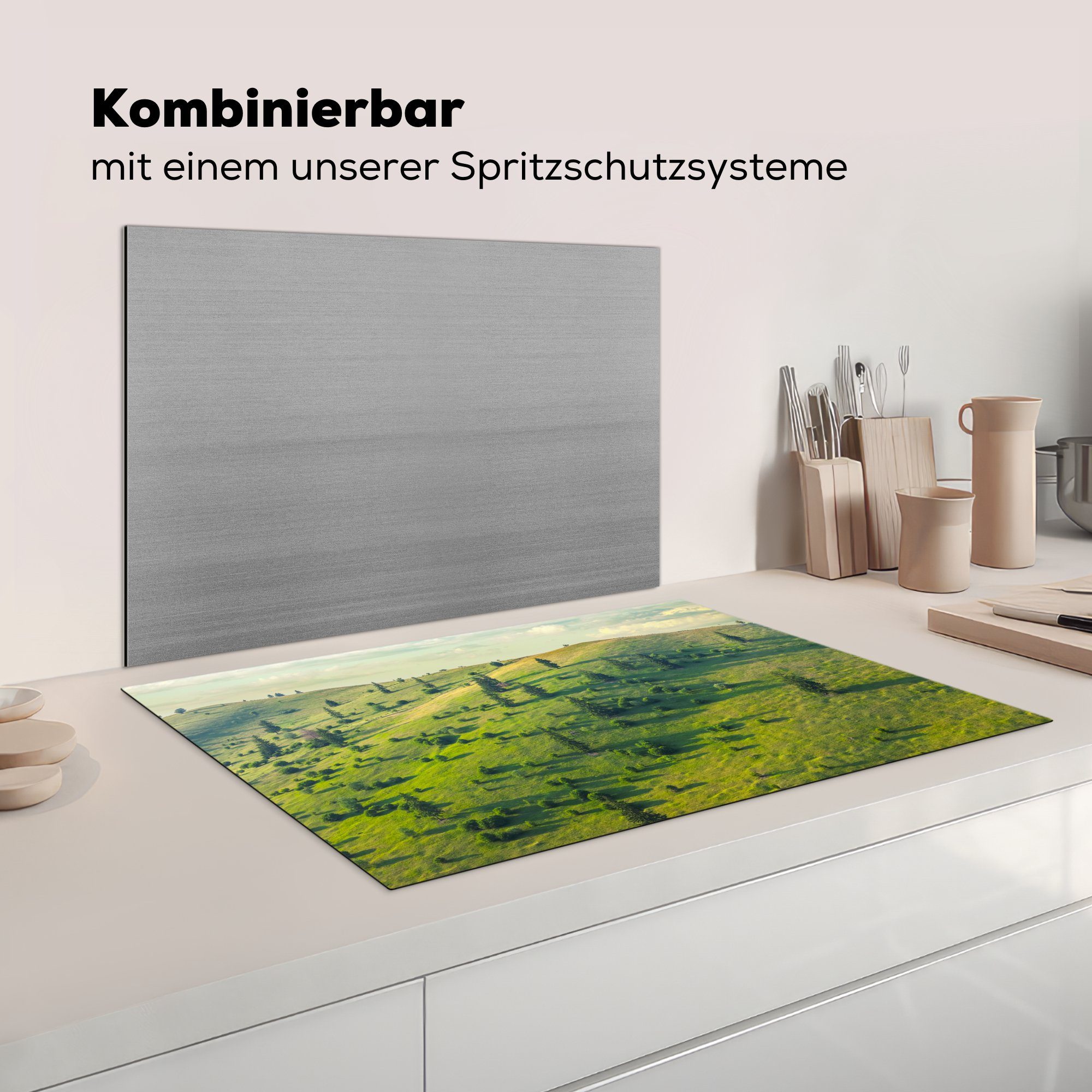 Vinyl, Landschaft MuchoWow Herdblende-/Abdeckplatte 81x52 Schutz Siebenbürgen, die Induktionskochfeld (1 cm, Ceranfeldabdeckung für tlg), Grüne küche, in
