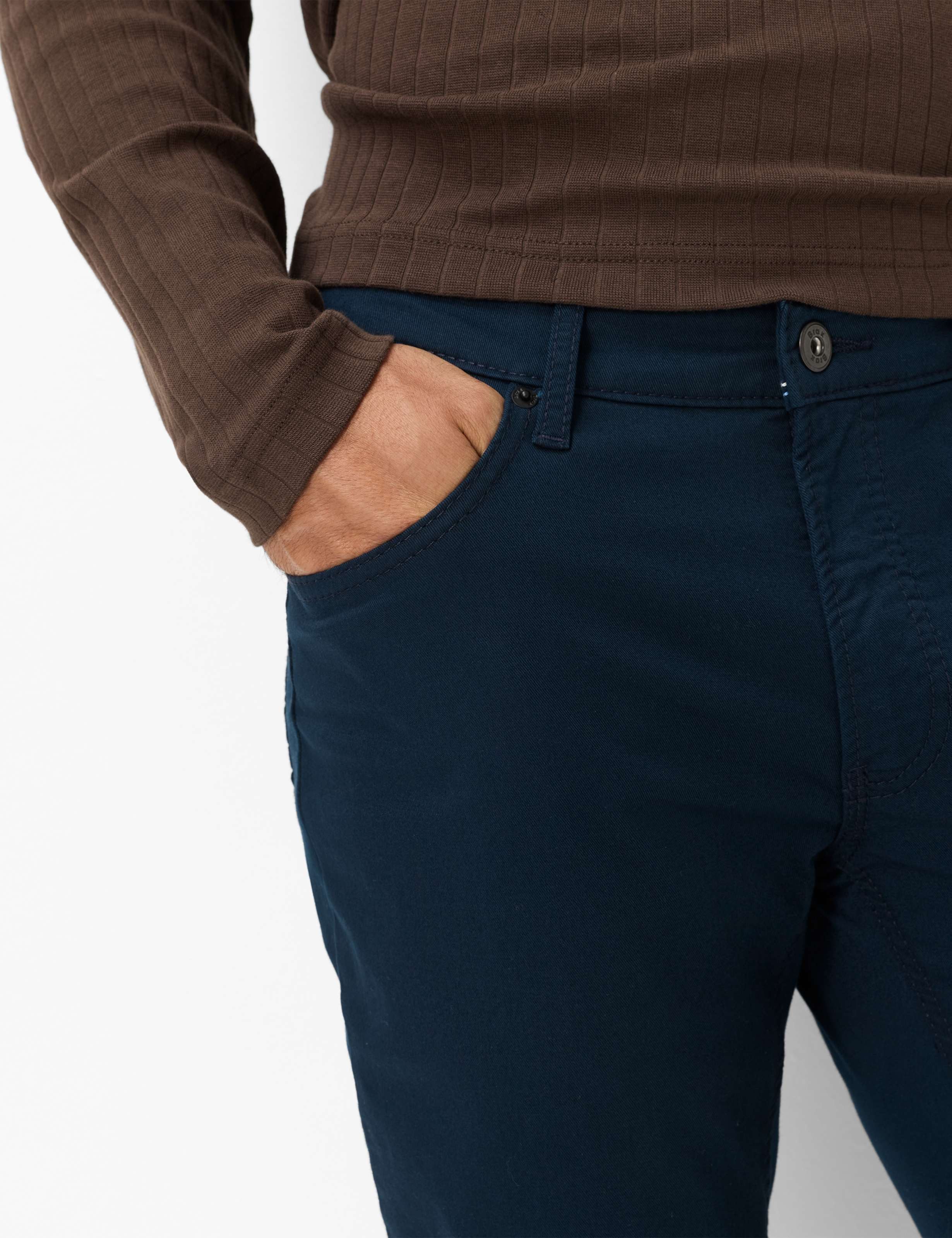 Brax 5-Pocket-Hose Style CHUCK Hi-FLEX PRO: Five-Pocket-Hose im Modern Fit – Bild 4 von 5