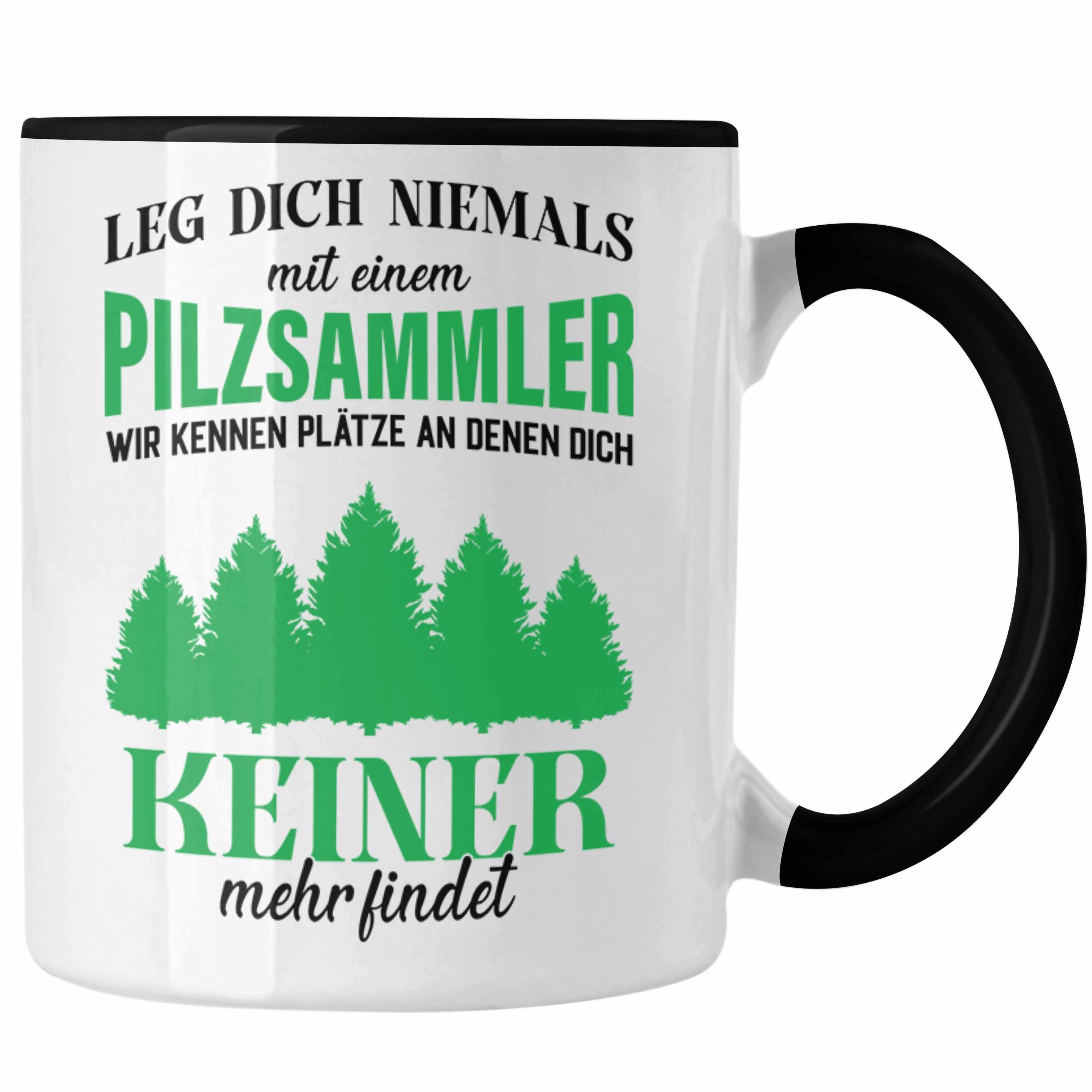 Trendation Tasse Pilzliebhaber Pilzsammler Tasse Lustig Kaffeetasse - Sammeln Pilzsucher Trendation Geschenk Schwarz Pilze Geschenkidee
