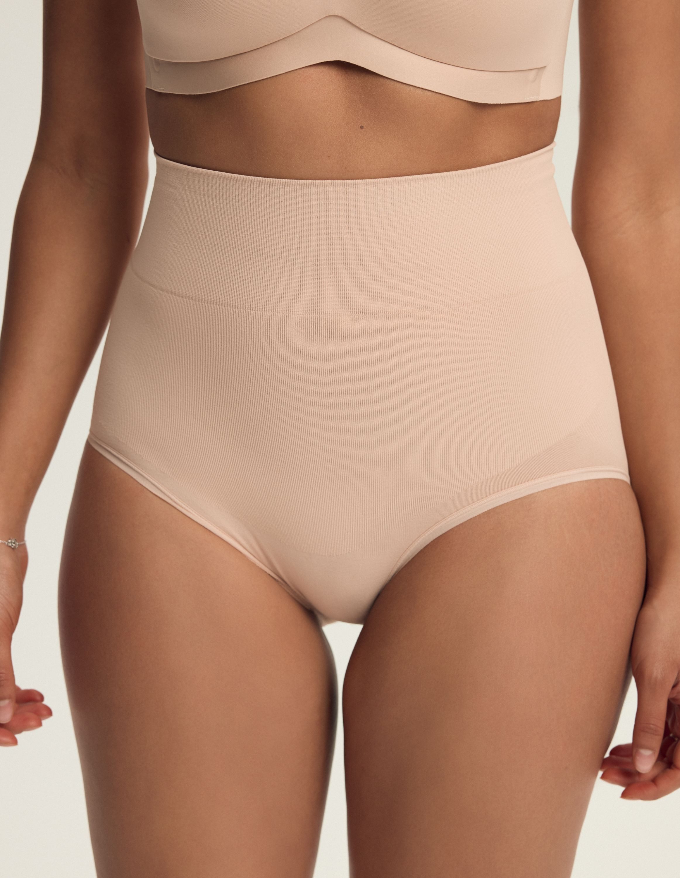 ESOTIQ Miederhose Miederhose Shrinky, starker Shaping Effekt, nahtlos, gerippter Stoff