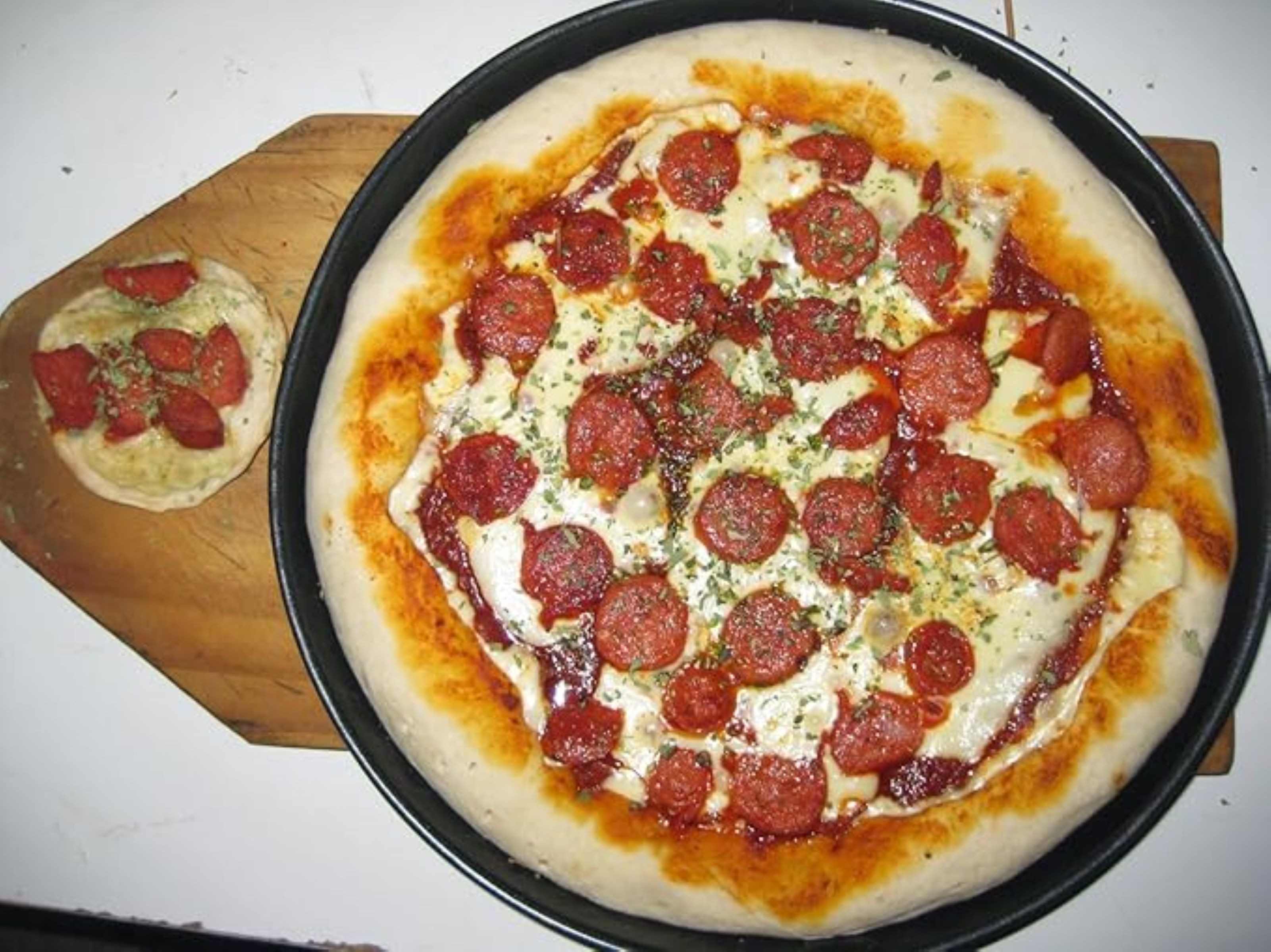 Roland Germany Backblech Backblech Auflaufform Pizzabackblech rund 36cm, Hitzebeständig