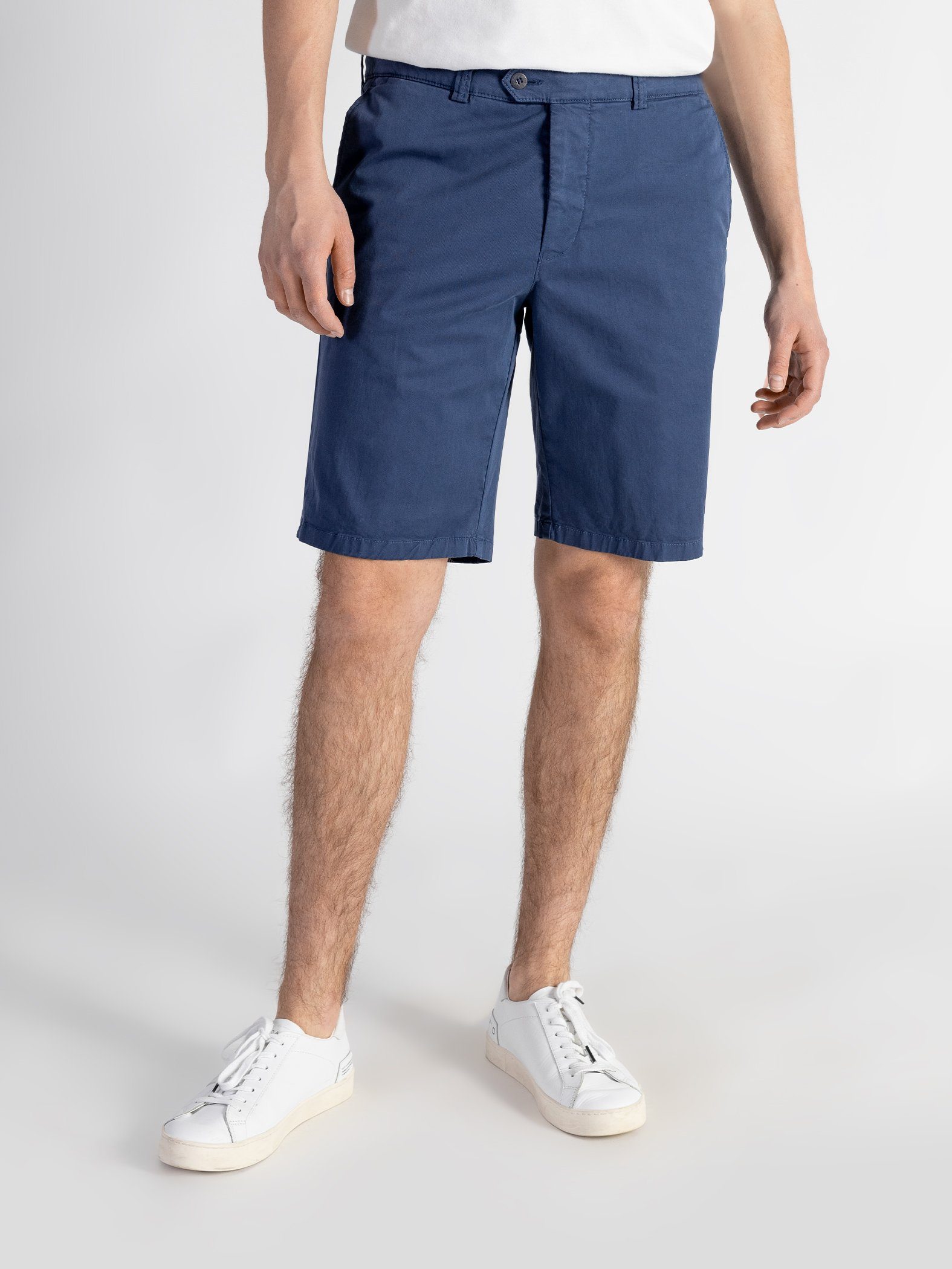 TwoMates Shorts Shorts mit elastischem Bund, Farbauswahl, GOTS-zertifiziert Blau