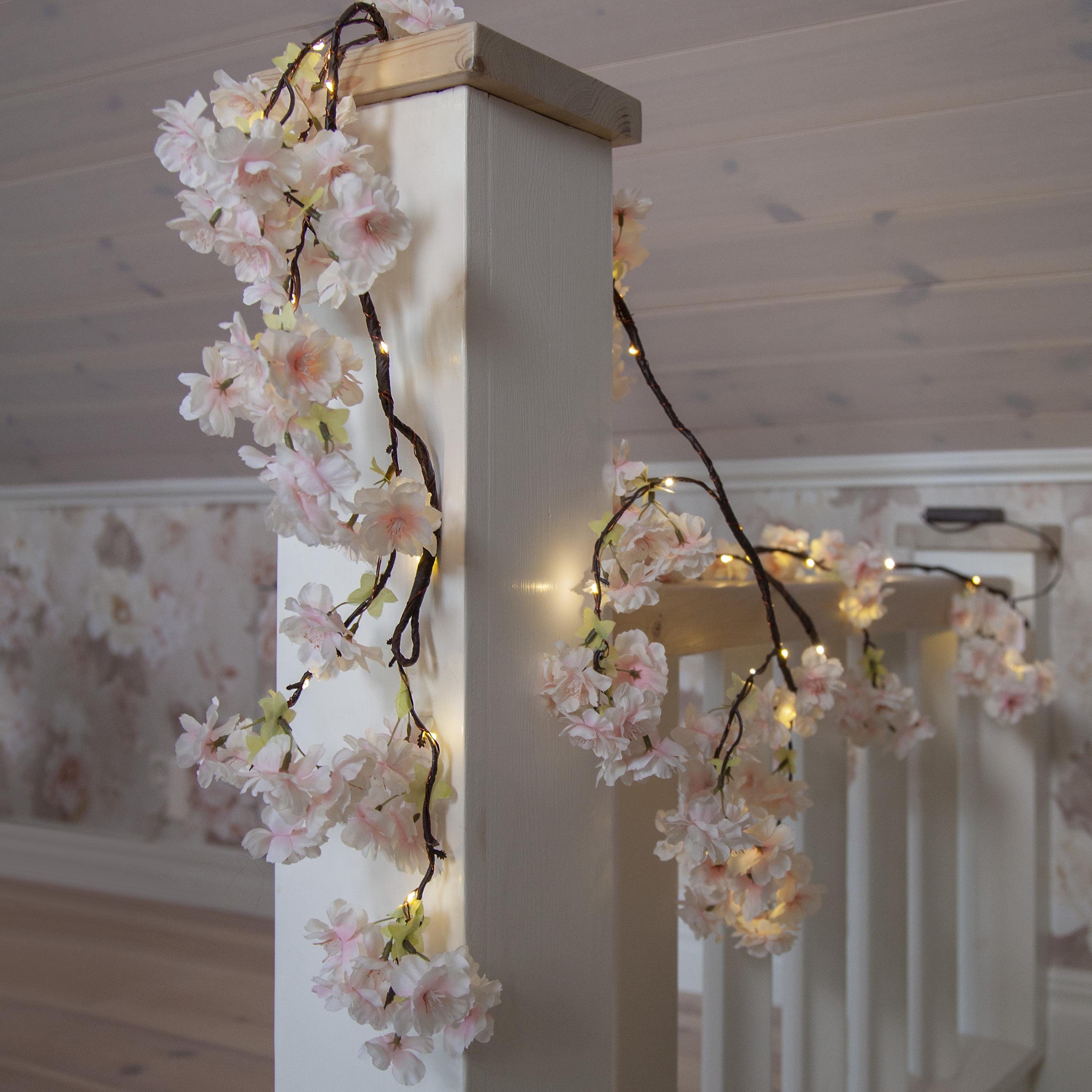 STAR TRADING LED-Lichterkette CherryFlower, LED Blumengirlande,Cherry Flower, Batterie & Timer, rosa, 180cm