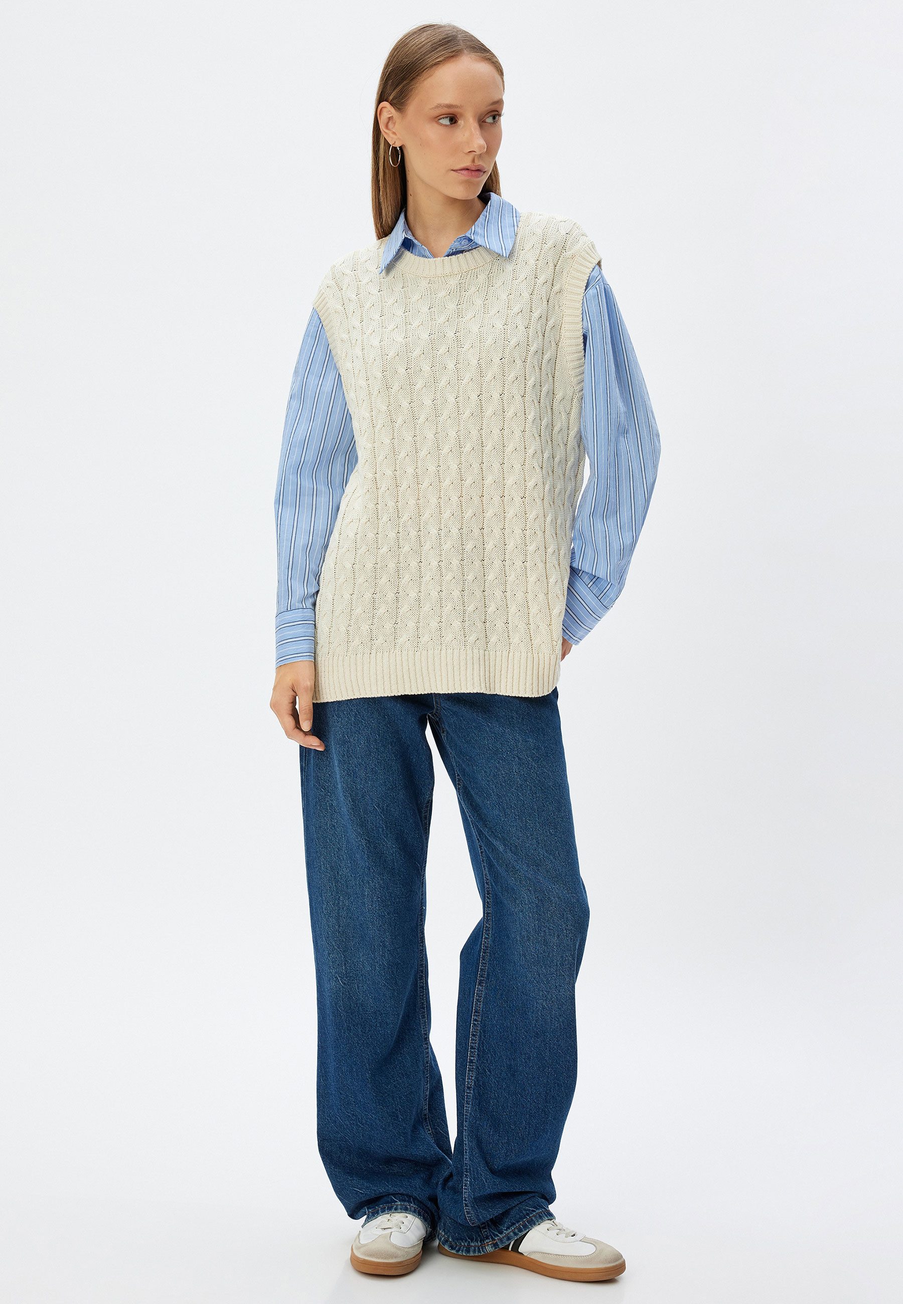 Koton Kurzarmpullover Rundhalsausschnitt Haarzopf