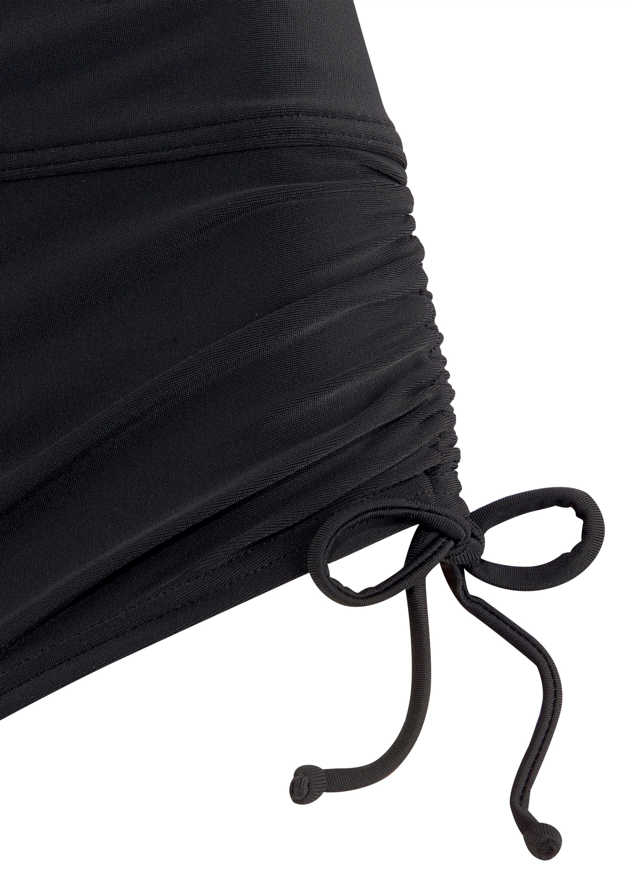 LASCANA Bikini-Hotpants mit seitlicher Raffung