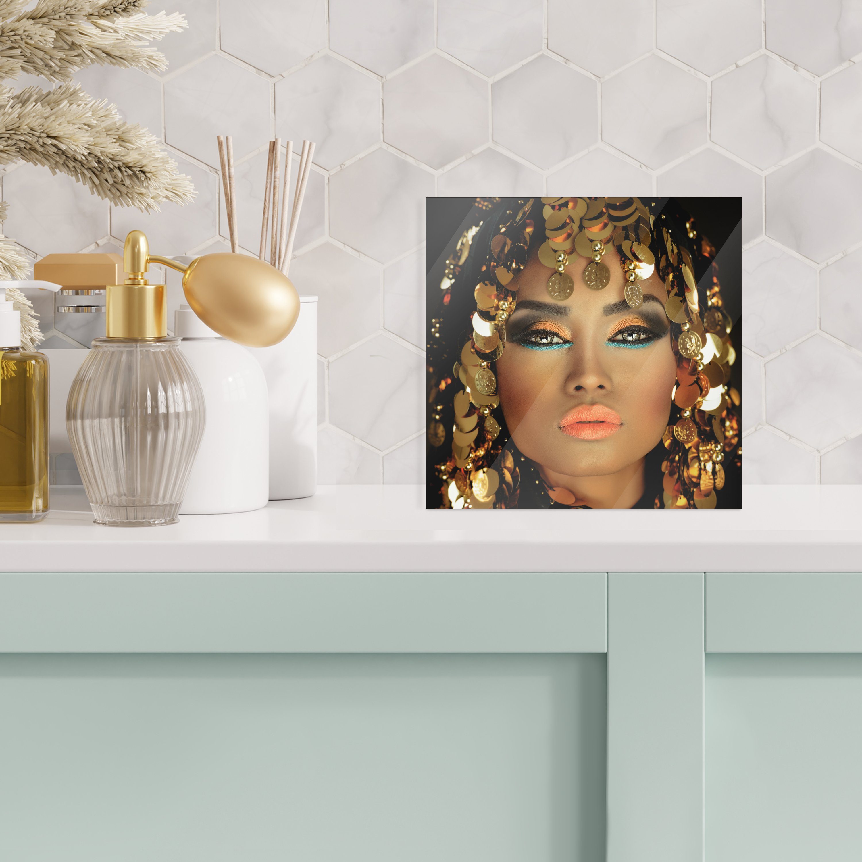 MuchoWow Acrylglasbild Frau - - Make-up auf Gold Schmuck Foto (1 Wanddekoration Kleopatra Glas bunt St), Luxus, auf - Glasbilder - Glas - Bilder - - Wandbild 