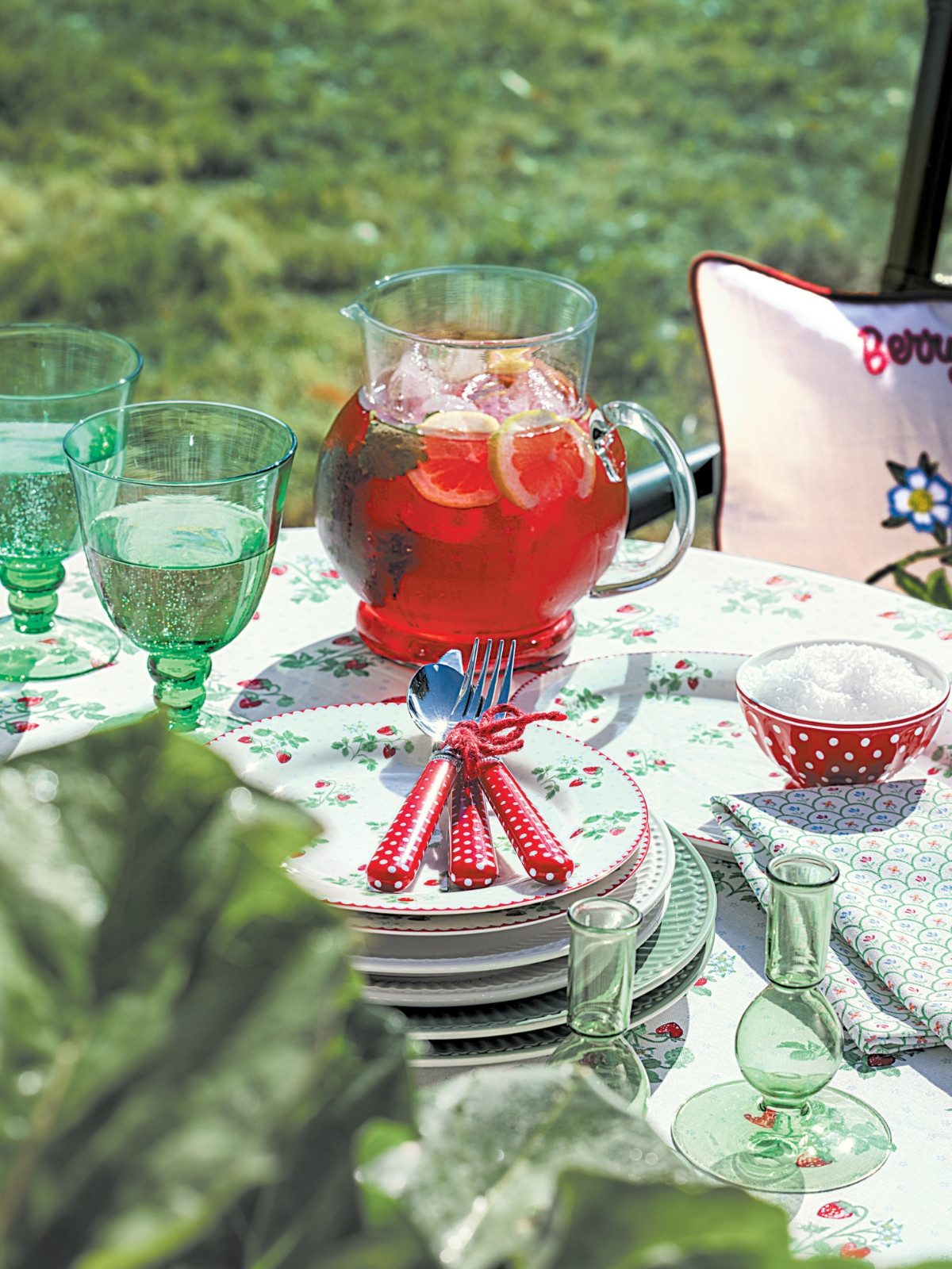 Greengate Dessertschale Dotty French Bowl medium red 10cm, Steingut, (Dessertschalen)