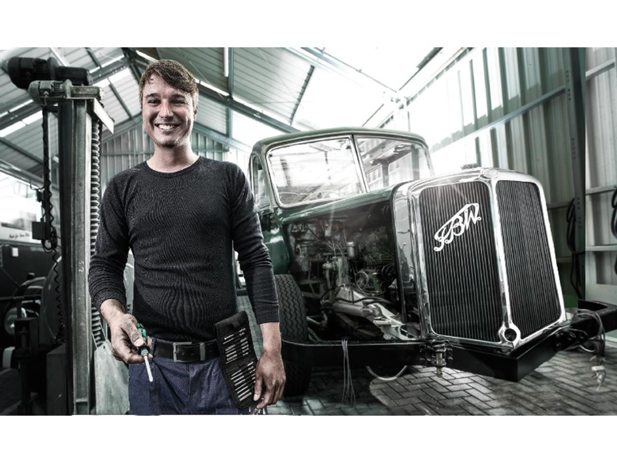 Wera Schraubendreher Kraftform Kompakt 60, 17-teilig, Für hand- und maschinenbetätigte Verschraubungen geeignet