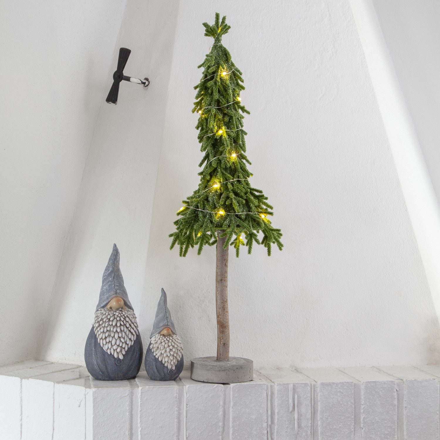 STAR TRADING LED Baum LED Tischbaum Tischdeko 15 warmweiße LED 62cm Adventszeit Batterie