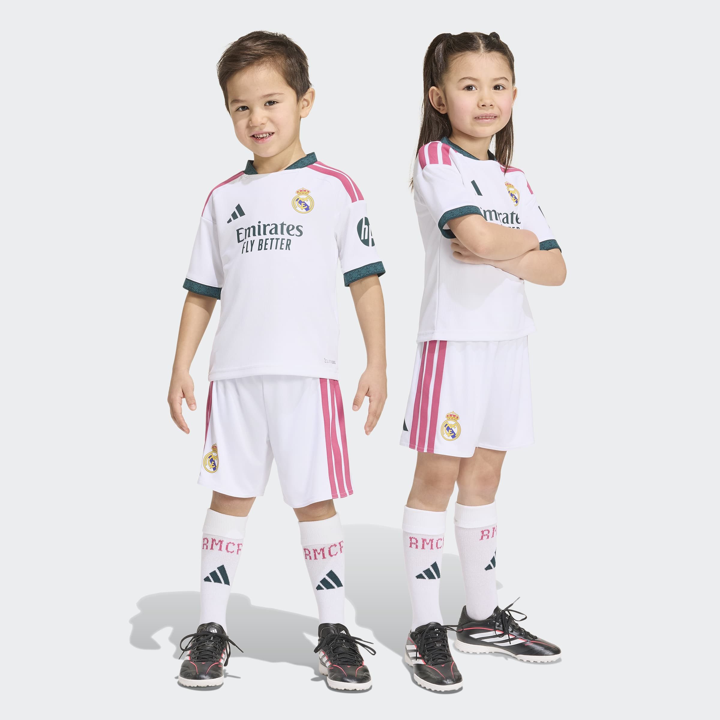 adidas Performance T-Shirt & Shorts REAL MADRID 26/27 KIDS HEIMSET für Fußball, mit Climacool Technologie, regulärer Schnitt