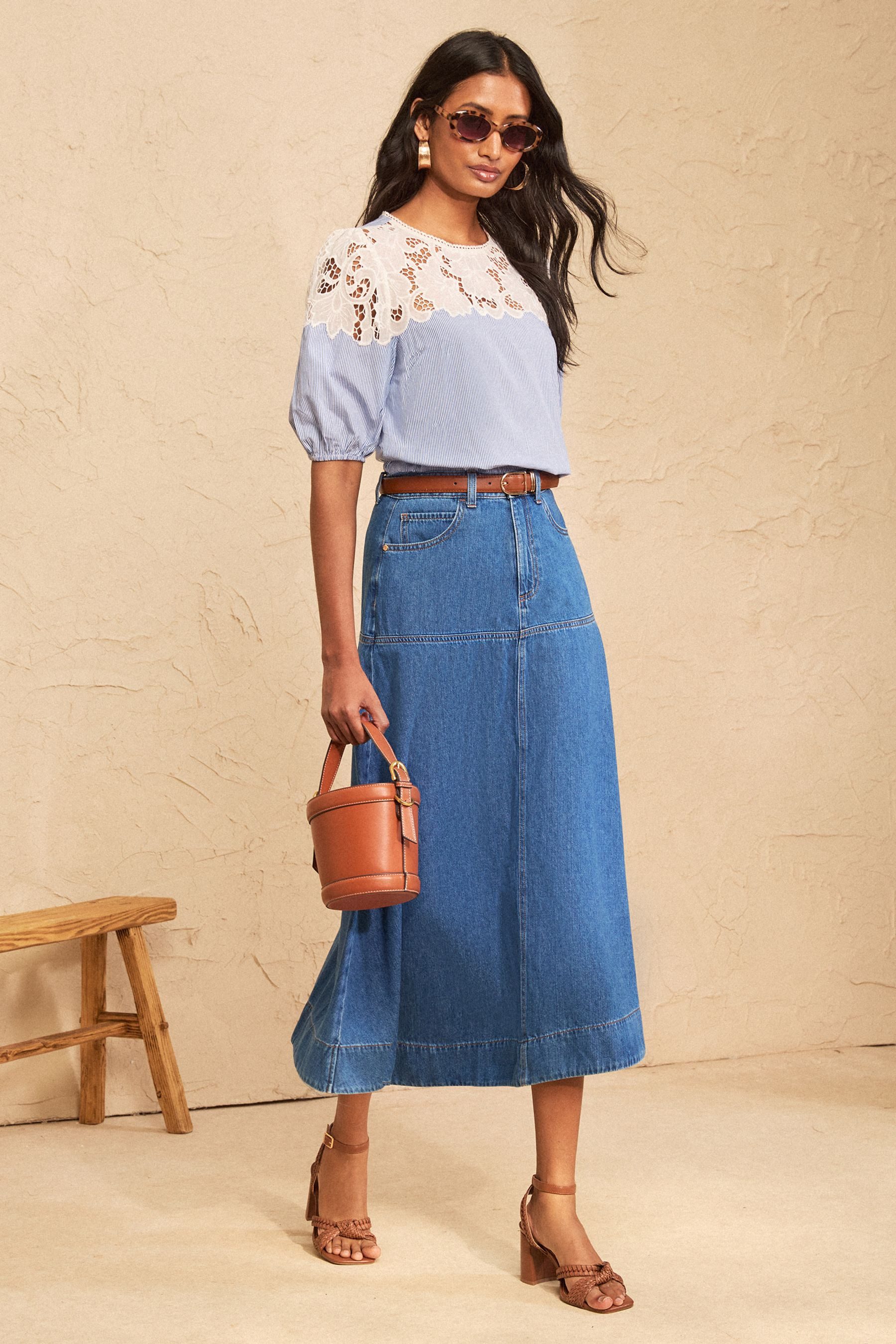 Love & Roses Kurzarmbluse Love & Roses Bluse mit Cutwork an der Passe (1-tlg) – Bild 5 von 5