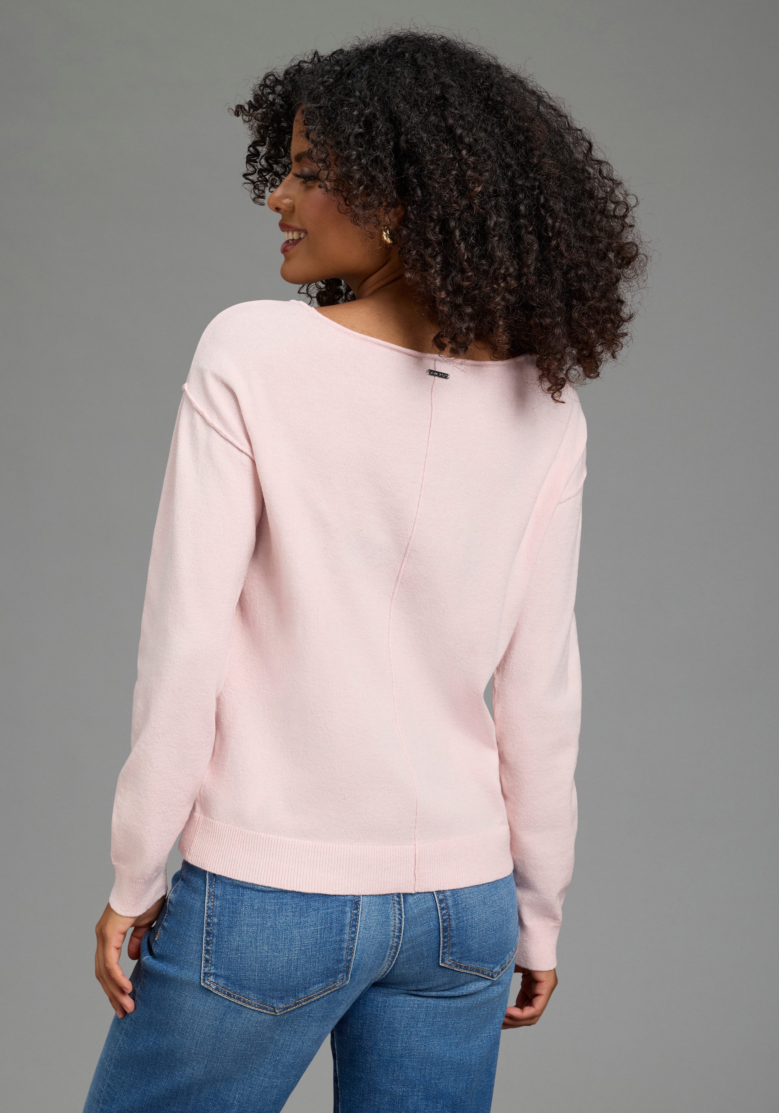 Laura Scott Strickpullover aus Feinstrick, figurumspielende Passform aus leichtem, weichem Viskosemix mit Herzmotiv