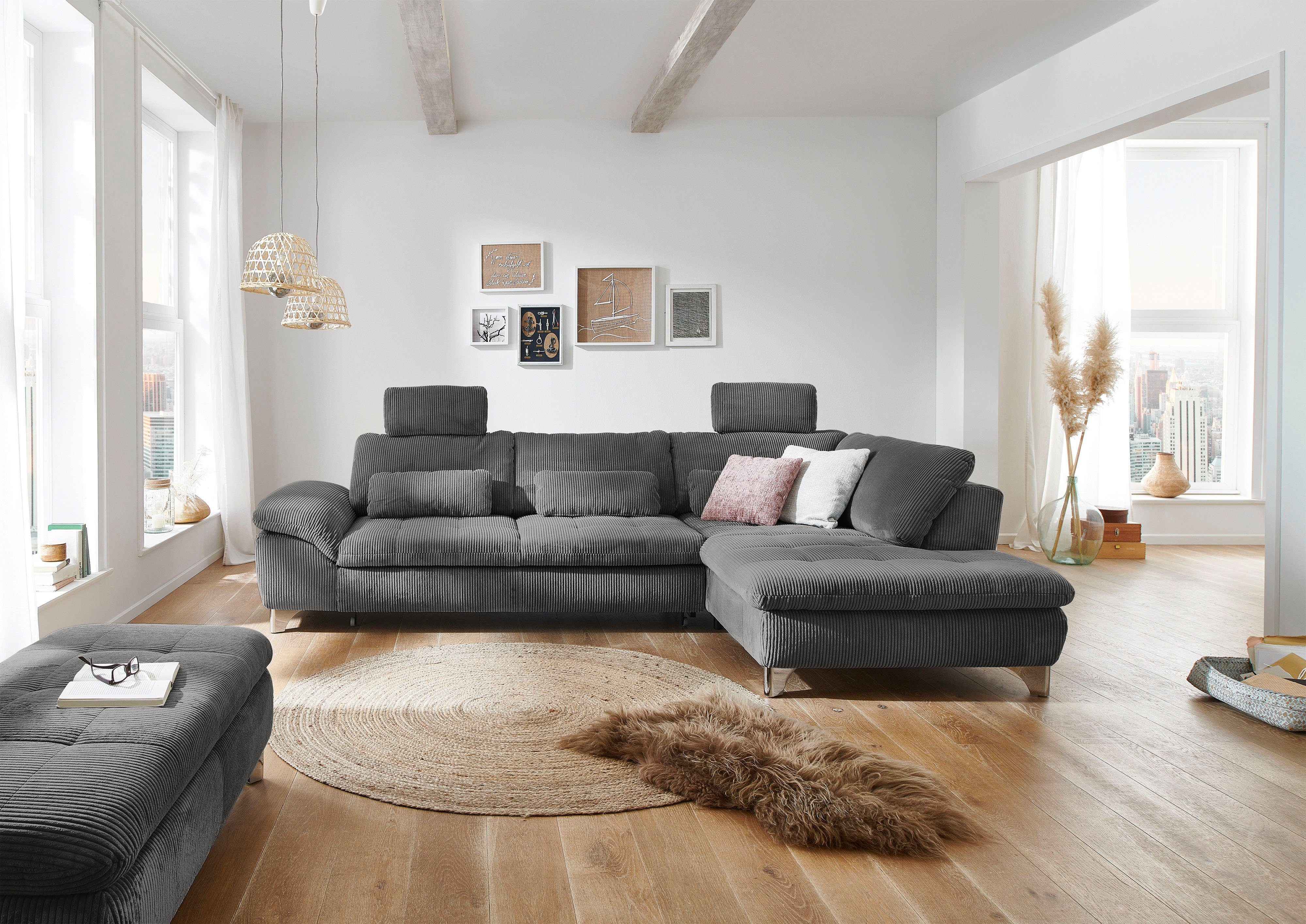 Die PlanBar Ecksofa Ottomane MP-IN14007 L-Form, Breite 306 cm, wahlweise mit Schlaffunktion und verstellbaren Kopfstützen, in Cord