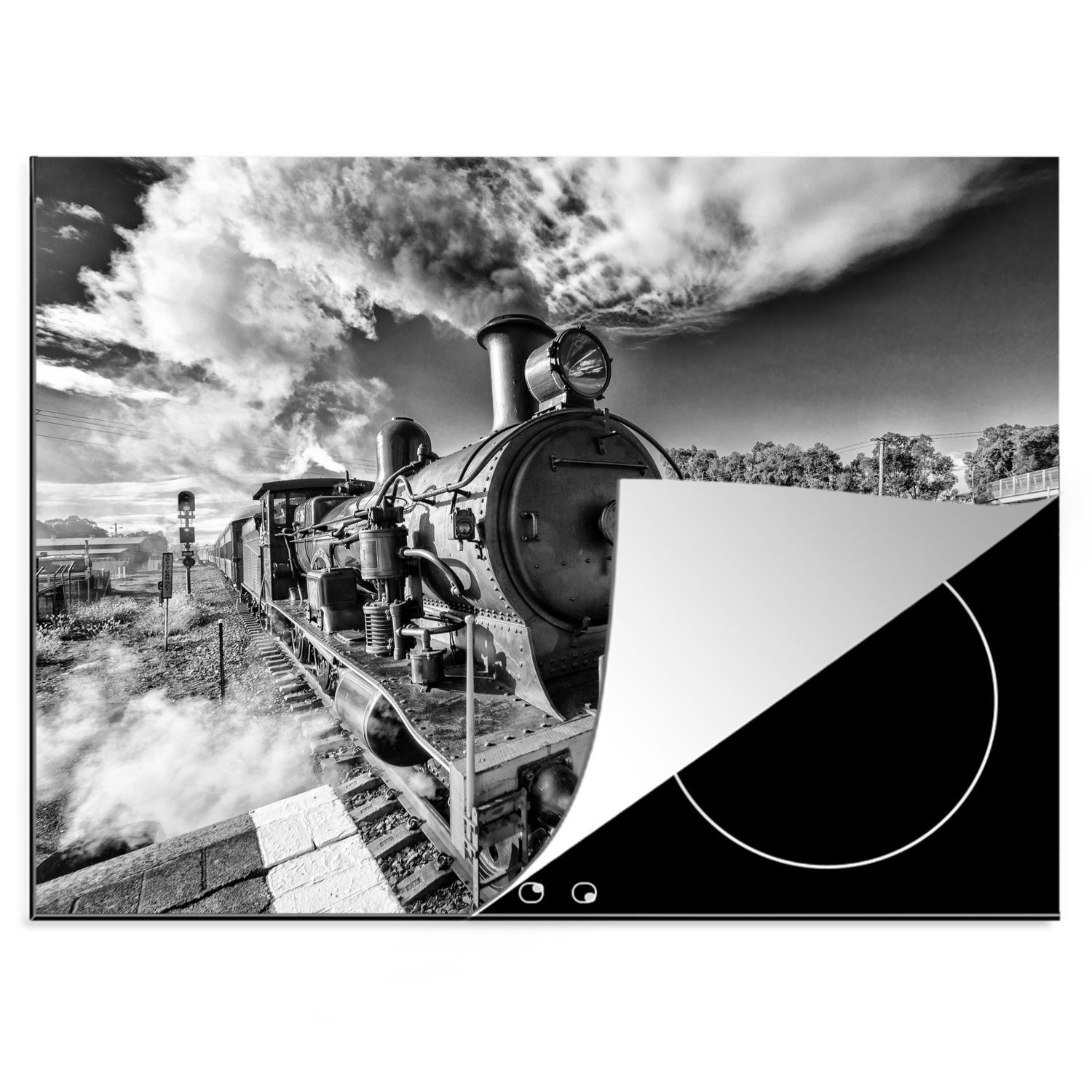 MuchoWow Herdblende-/Abdeckplatte Schwarz-Weiß-Foto einer Dampfeisenbahn im Einsatz in Australien, Vinyl, (1 tlg), 70x52 cm, Mobile Arbeitsfläche nutzbar, Ceranfeldabdeckung