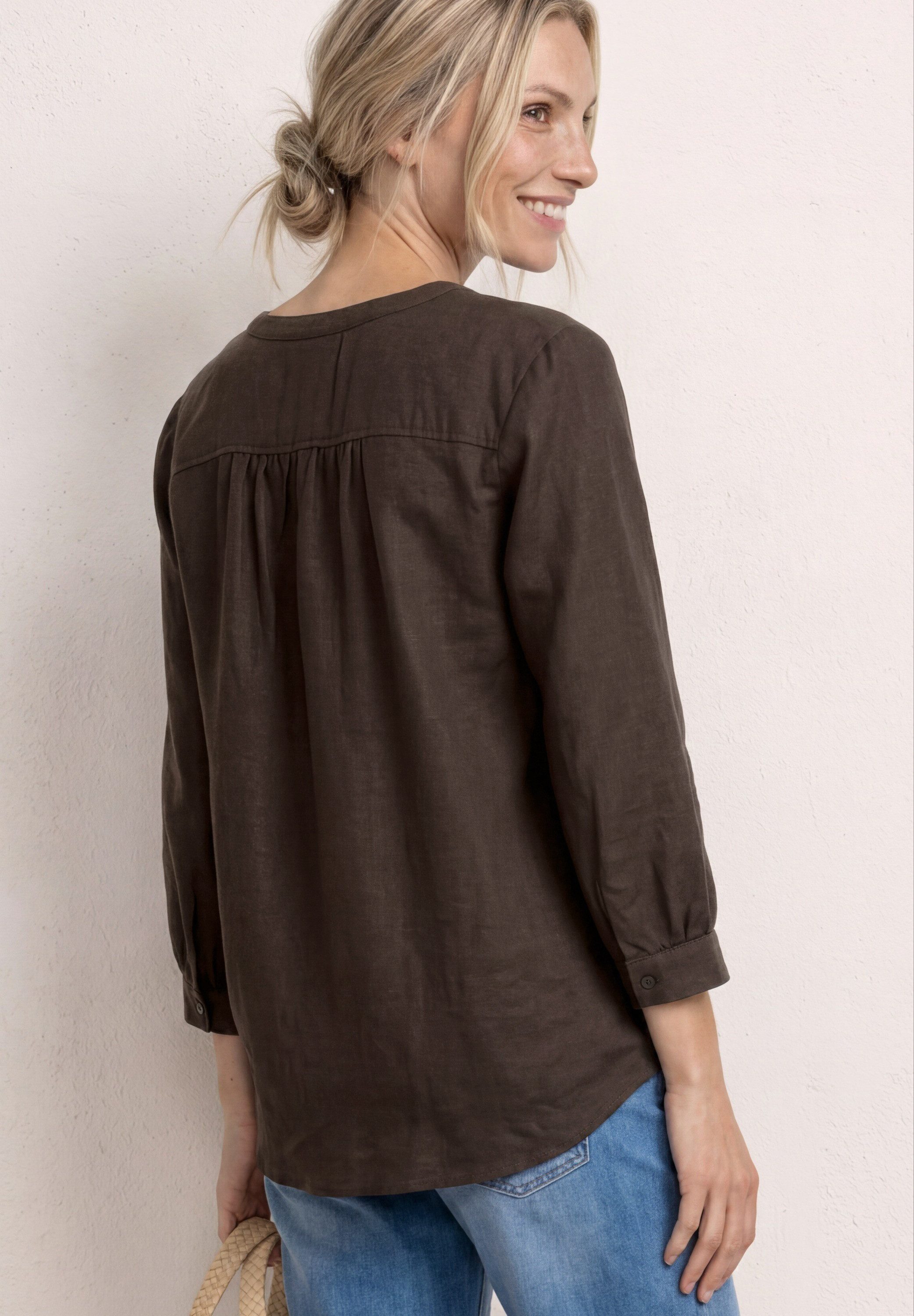 STREET ONE Shirtbluse mit geschlitztem Rundhalsausschnitt – Bild 2 von 5