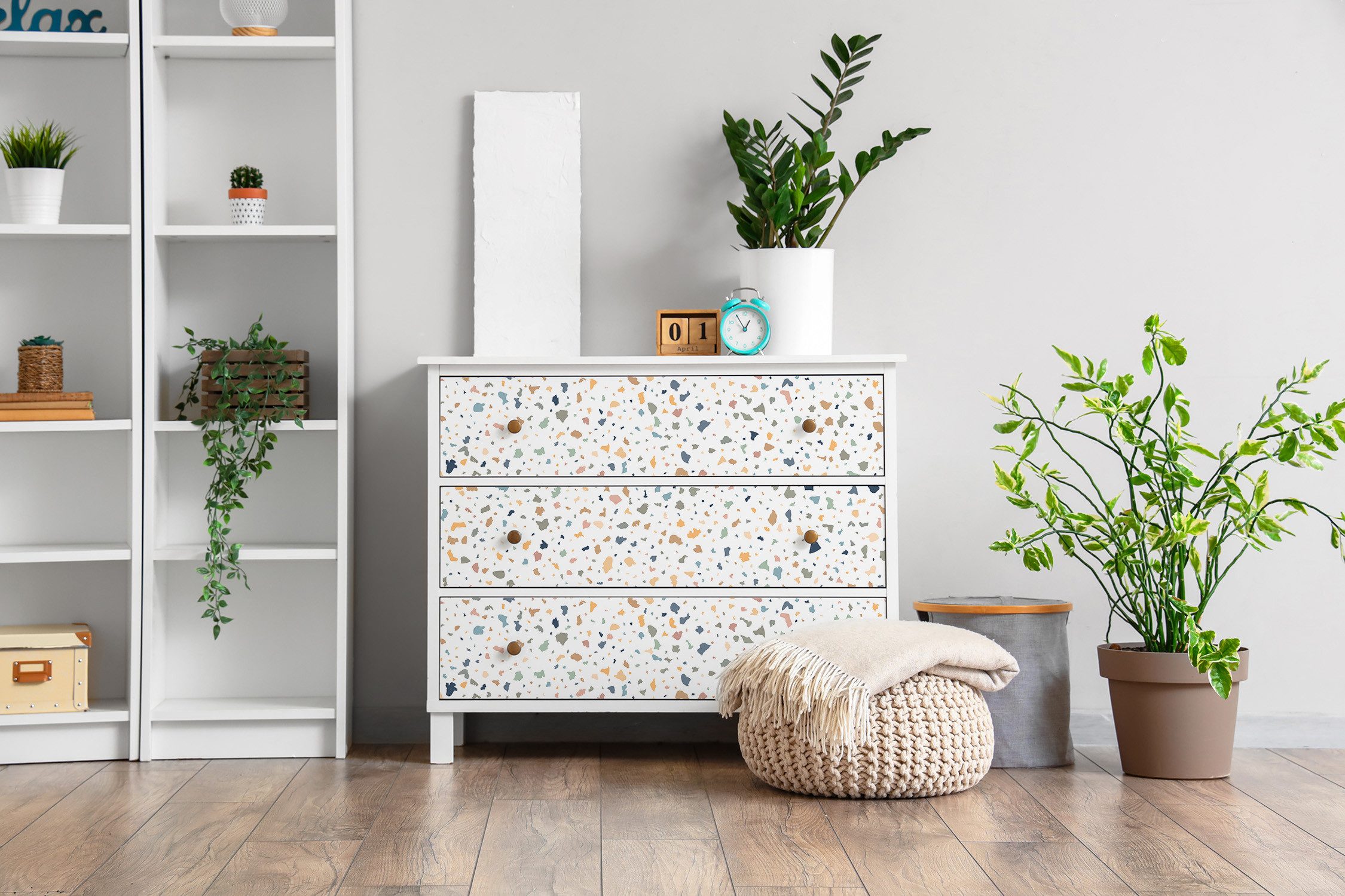 Tulup Möbelfolie Designfolie Terrazzo 100x50cm Verkleidungsfolie Stylisch & stark