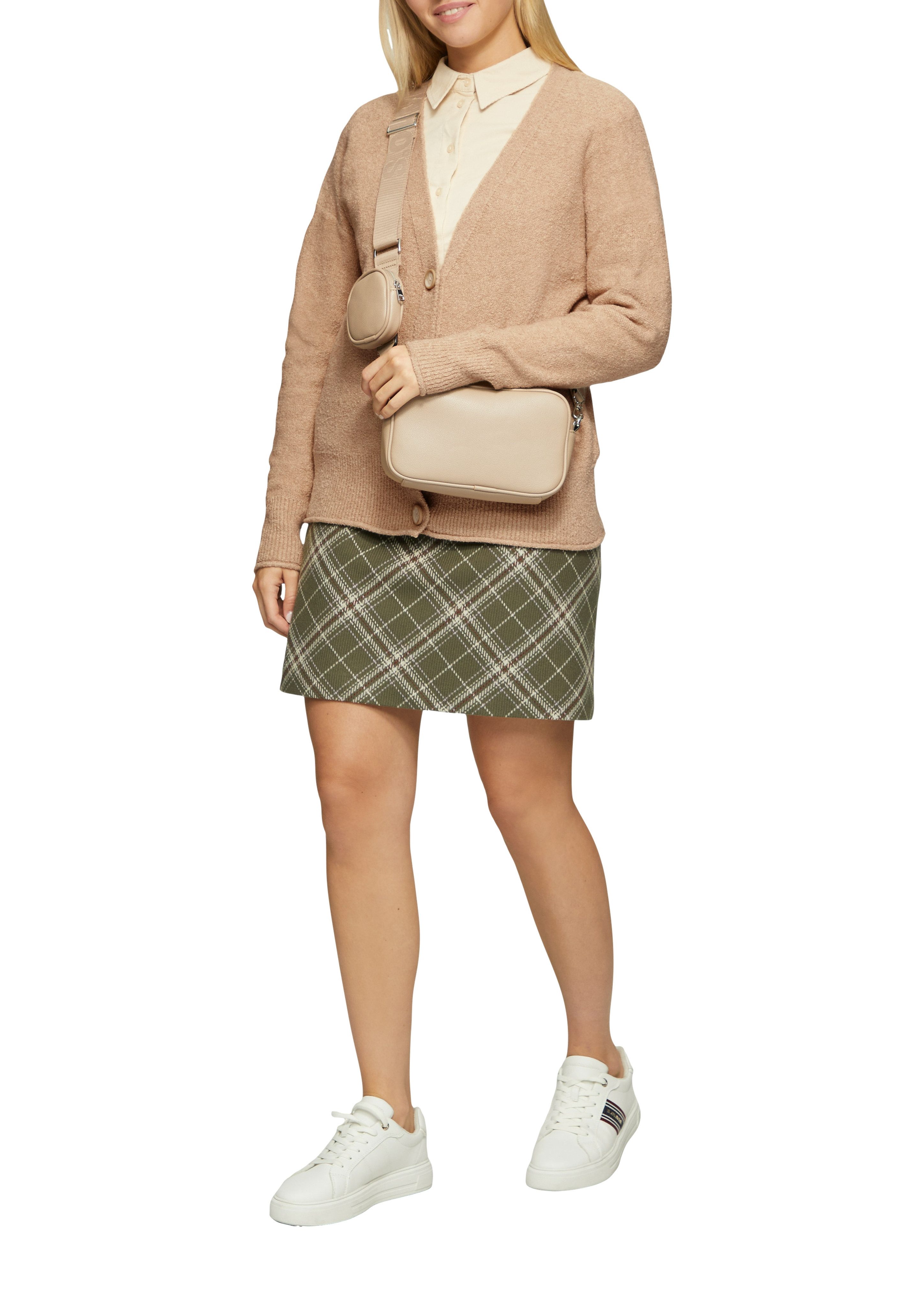 s.Oliver Strickjacke mit V-Ausschnitt und Knopfleiste günstig online kaufen