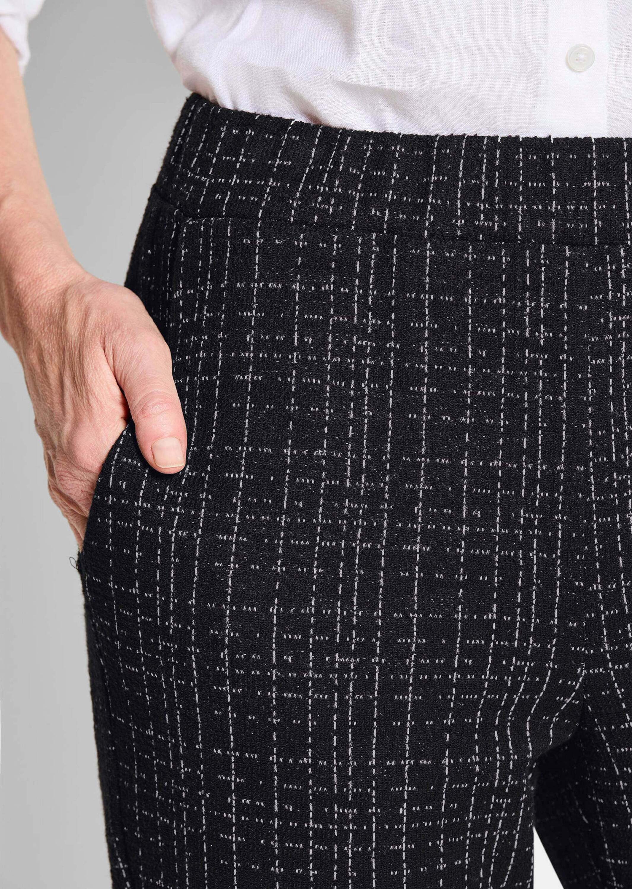 GOLDNER Stoffhose Kurzgröße: Elegante Businesshose VERA in Tweed Stilvolle, gerade Hose mit Karomuster und Glanzgarn, hoher Bund