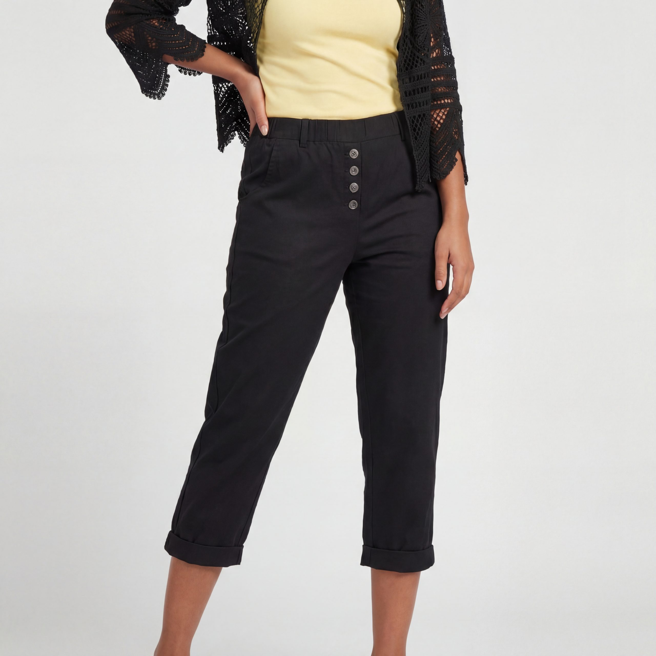 OriginalYou Caprihose Damen mit Stretch Knitterlook kurze Sommerhose mit Gummizug moderner Knitterlook, mit Gummizug und Gürtelschlaufen – Bild 3 von 5