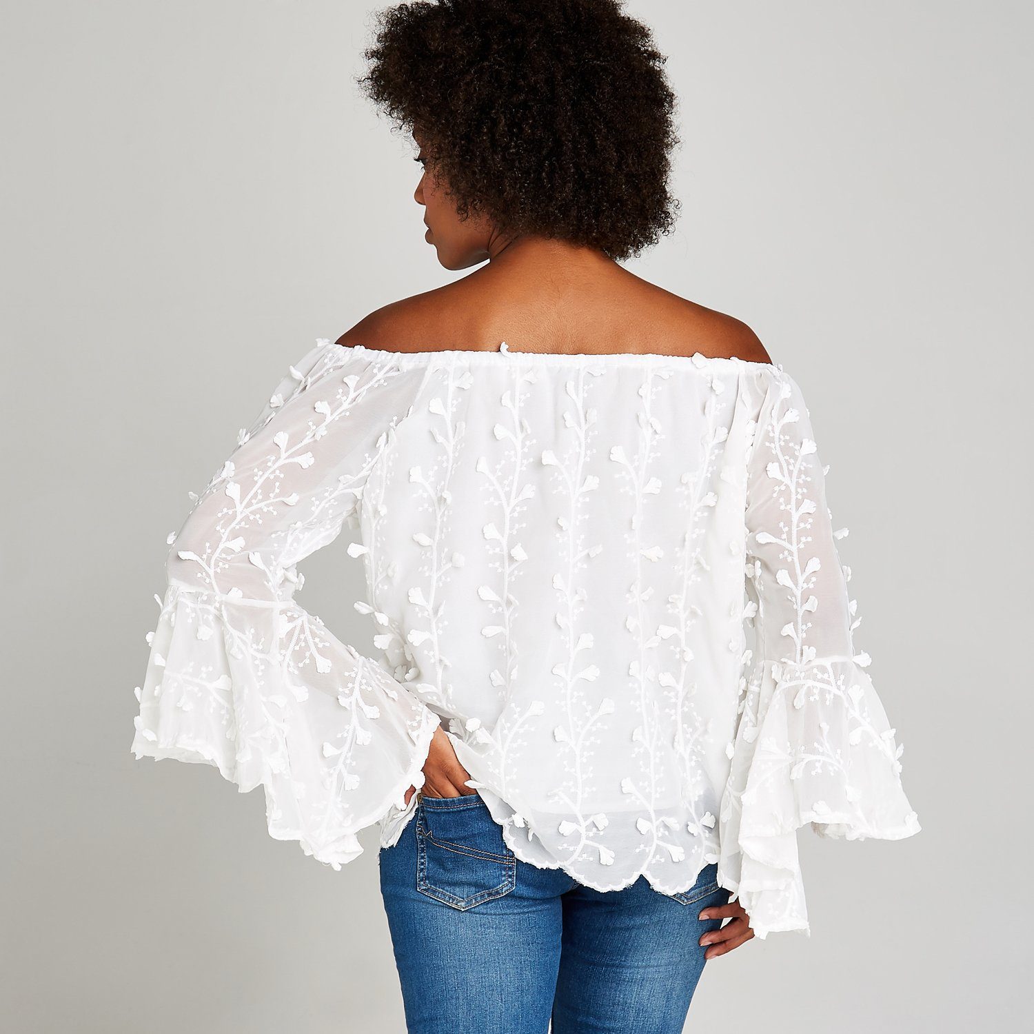 Apricot Klassische Bluse Bardot-Bluse (1-tlg) mit aufgestickten Blumen günstig online kaufen