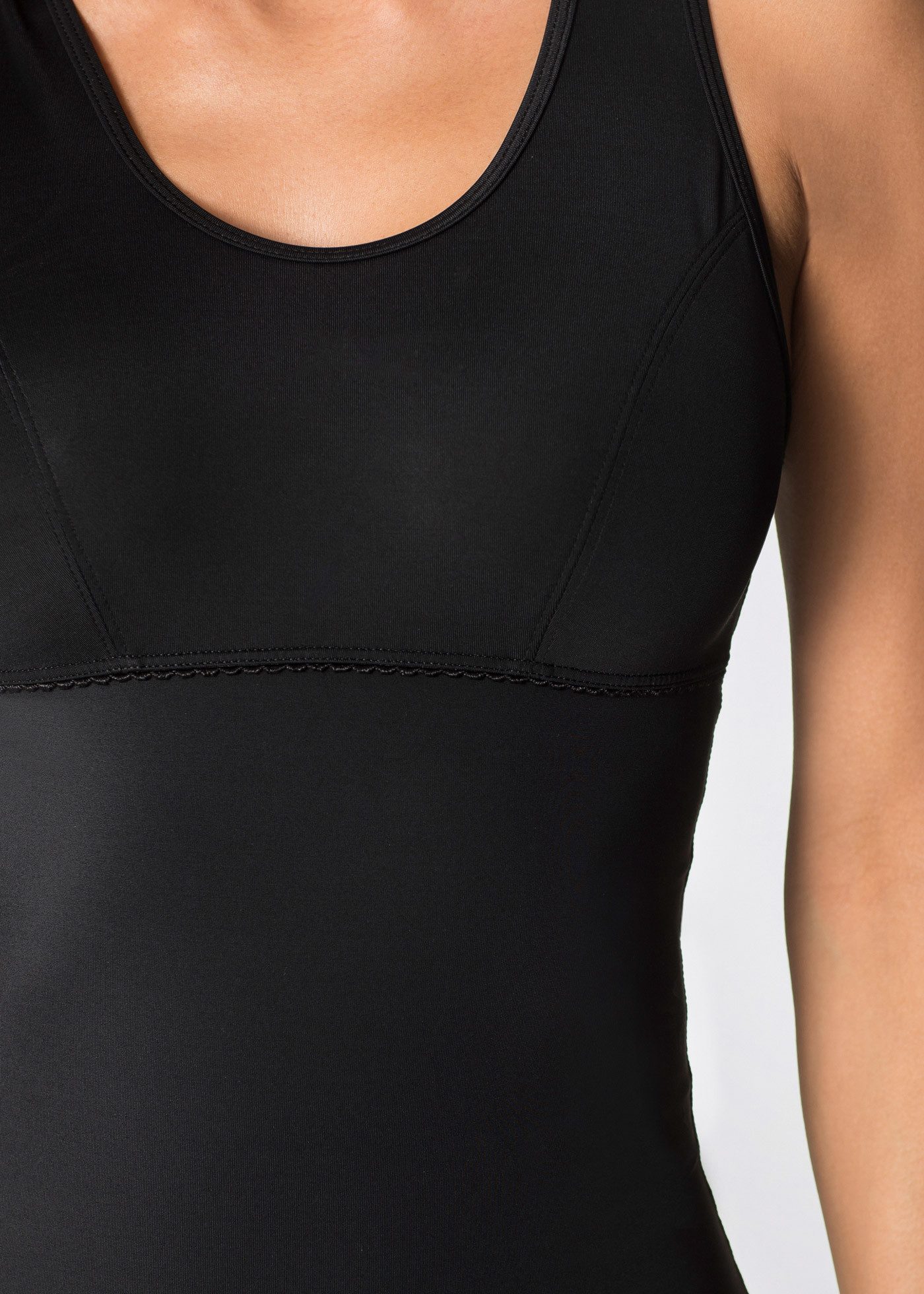 bonprix Shapingtop figurbetonte Passform, doppellagige Verarbeitung an der Bauchpartie
