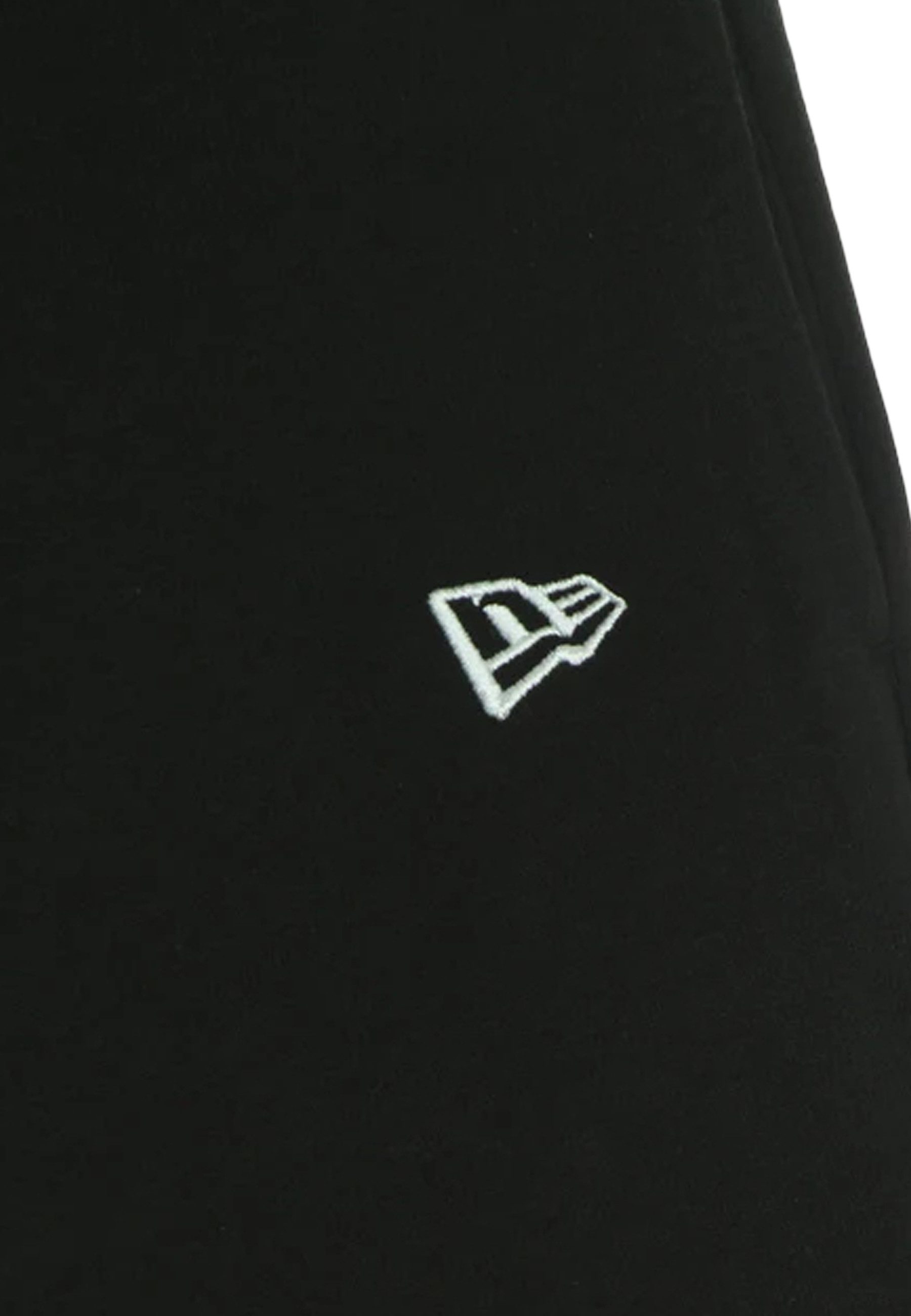 New Era Shorts Essential